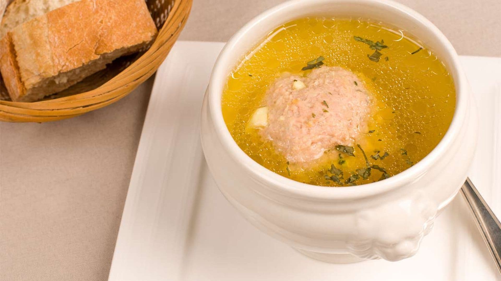 Caldo con pelota