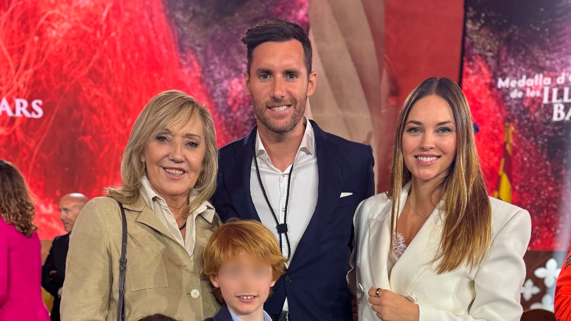 Rudy Fernández recibe en Mallorca el mayor homenaje de su vida, arropado de toda su familia