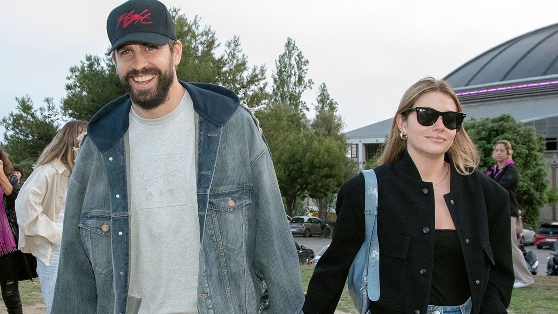 Clara Chía, la novia de Piqué, logra una orden de alejamiento contra un fotógrafo