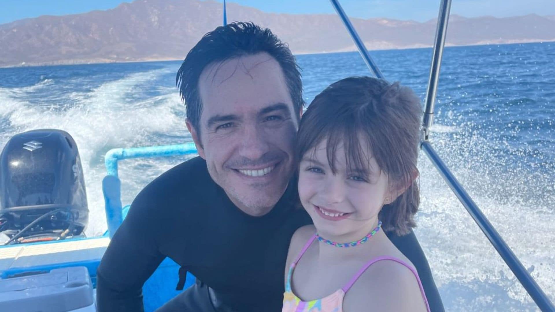 Con un paseo en altamar, Mauricio Ochmann y su hija Kailani dan la bienvenida al verano