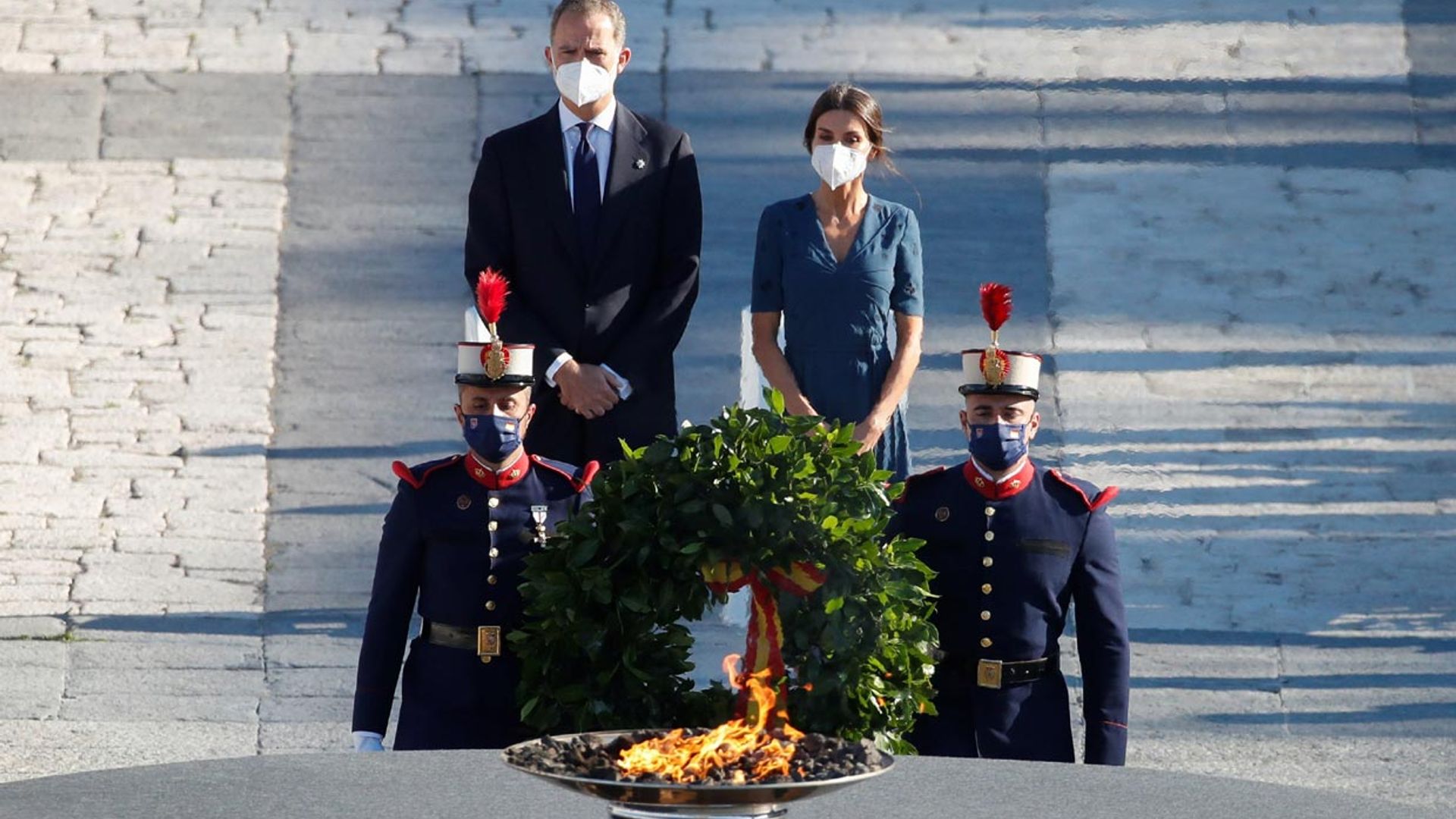 Los reyes Felipe y Letizia recuerdan a los sanitarios fallecidos y víctimas de la pandemia en un homenaje de Estado