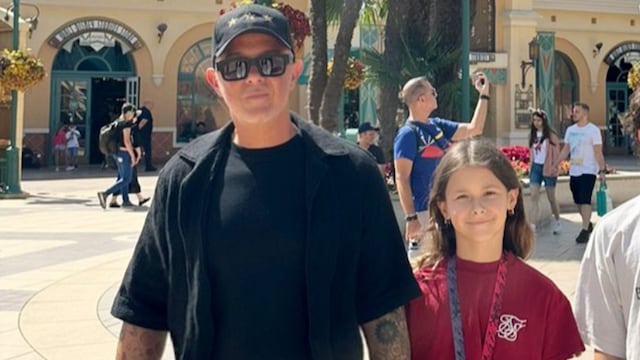 Alejandro Sanz con sus hijos Alma y Dylan.