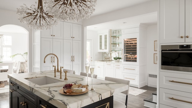 Cocina con vinoteca