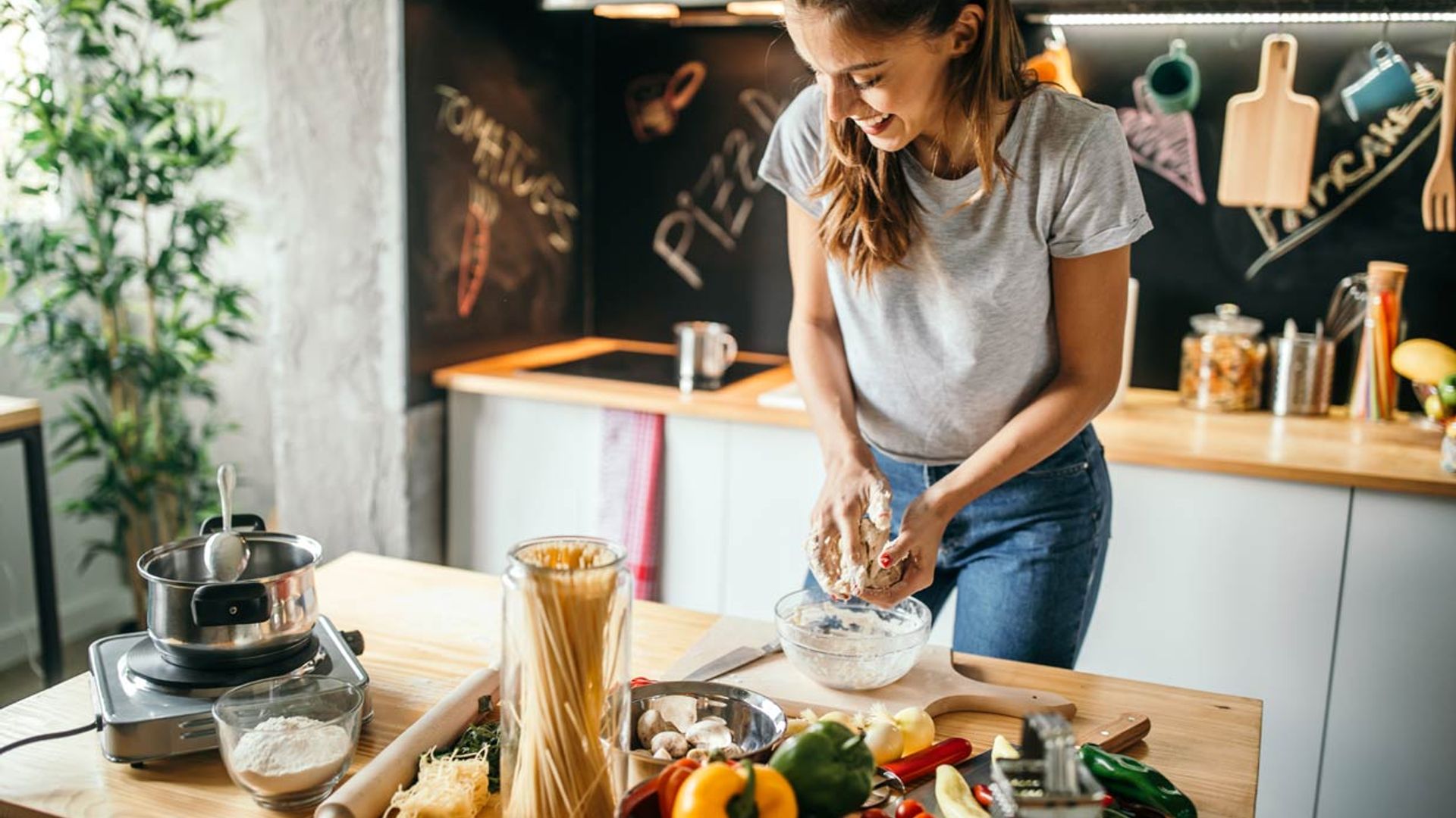 Toma nota de estos 10 alimentos y plantas que mejoran tu estado de ánimo
