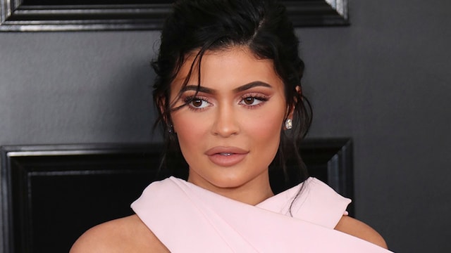kylie jenner cirugia