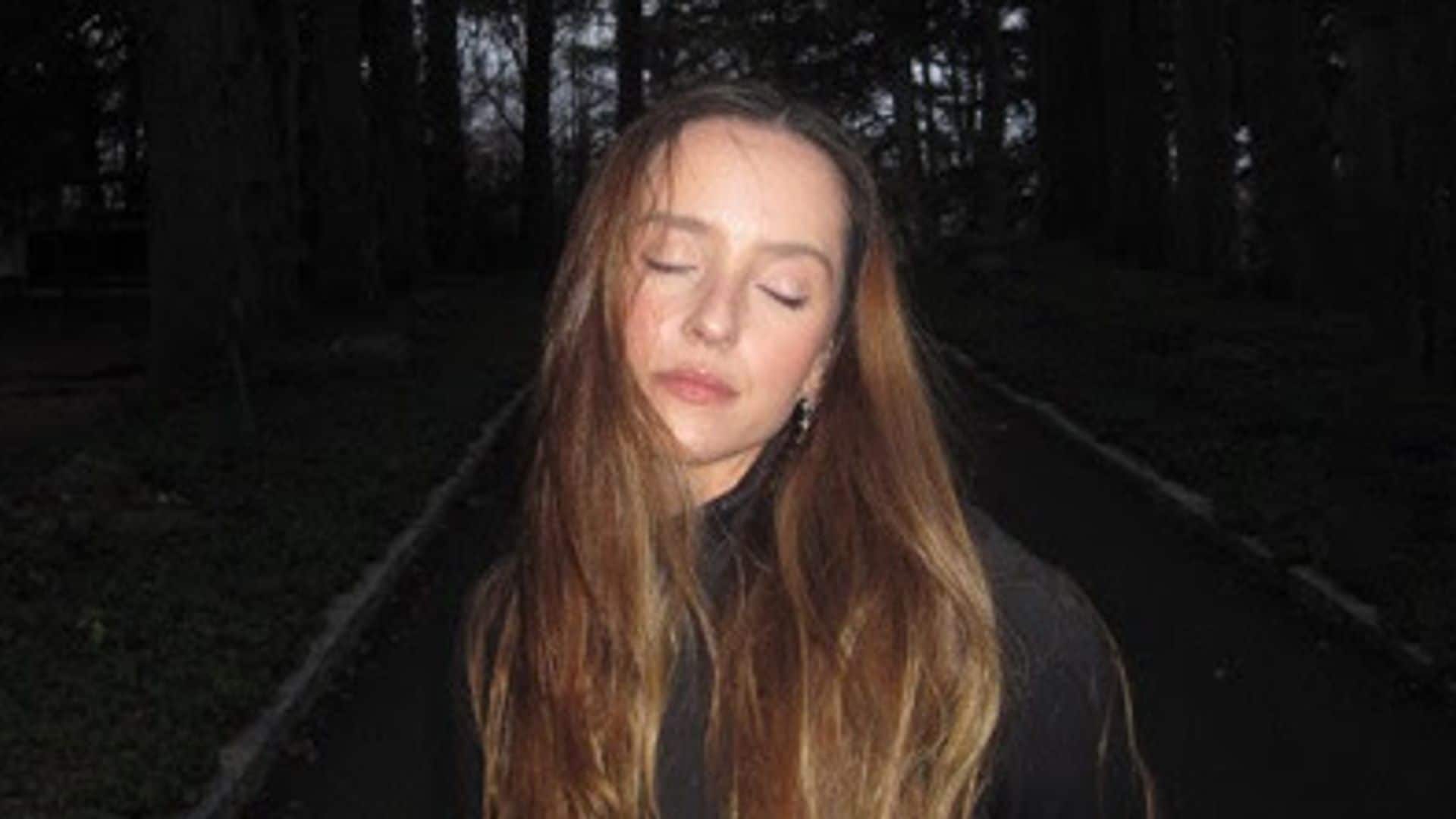 Evaluna lanza 'Rollitos de Papel' y Kenia OS estrena 'Una y Otra Vez'