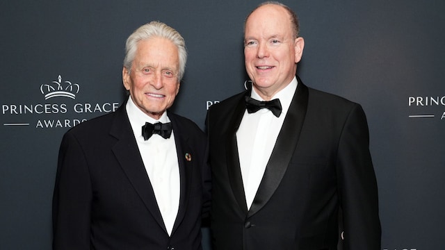 Michael Douglas y el Príncipe Alberto de Mónaco en los Princess Grace Awards
