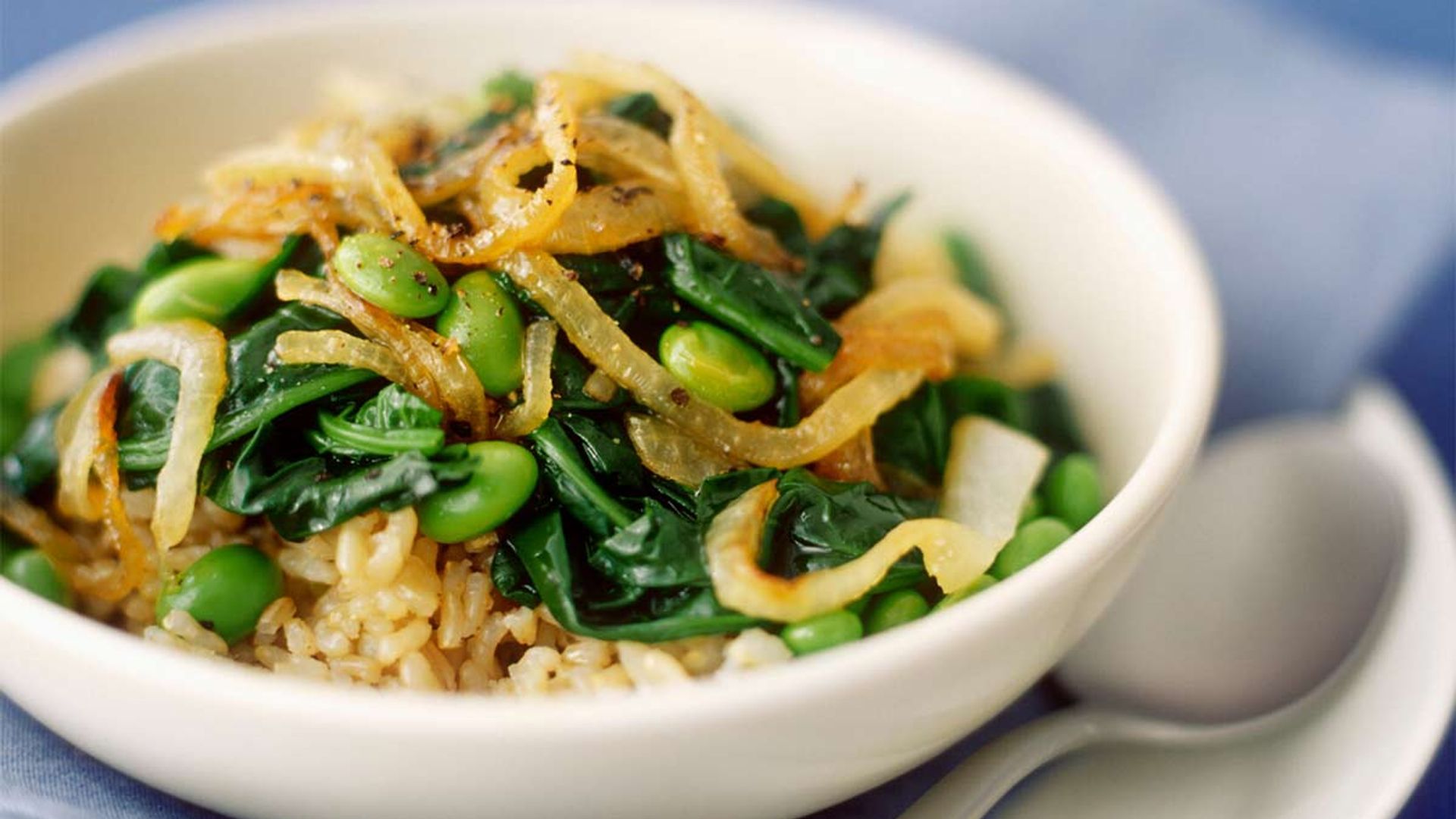 Arroz integral con espinacas y judías verdes