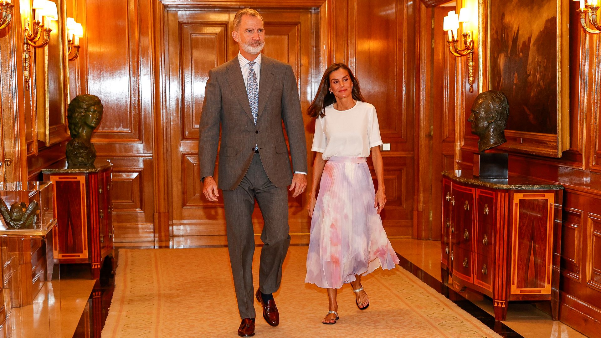 Los Reyes abren una desconocida estancia del Palacio de la Zarzuela en uno de sus últimos actos públicos