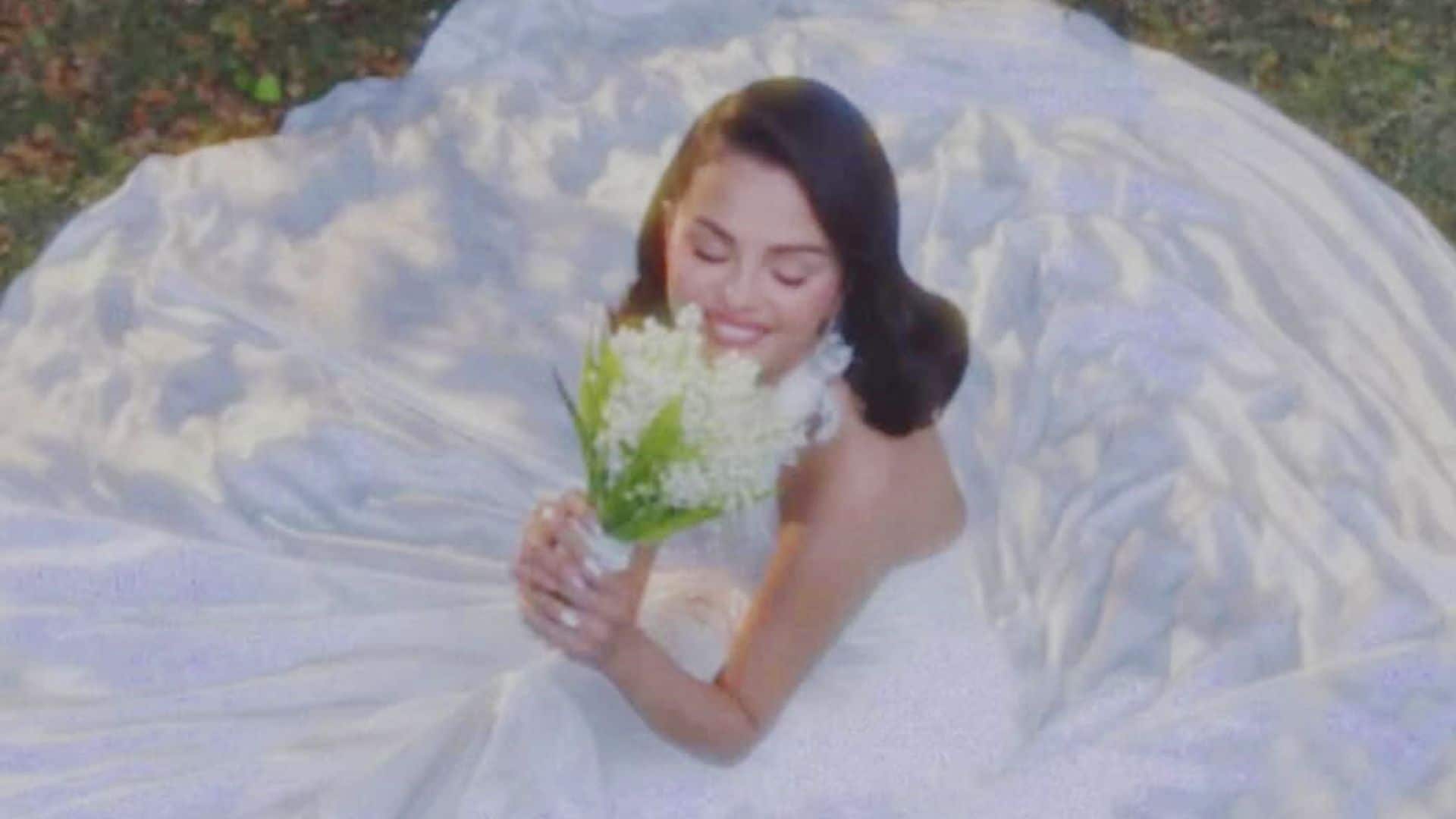 Los detalles virales de la boda de Selena Gomez: de la reacción de su ex, Justin Bieber, a la polémica ausencia de su padre