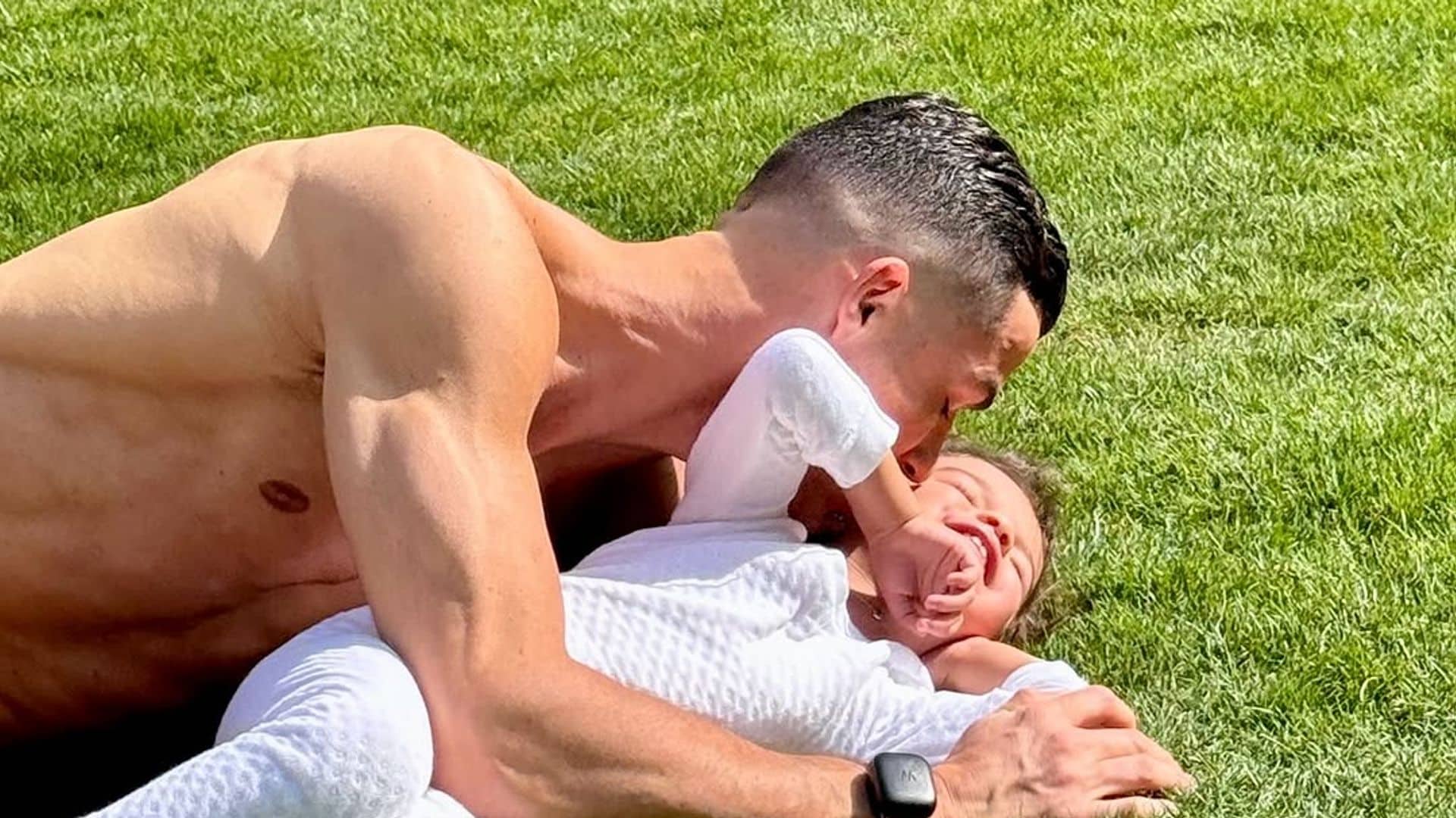 Cristiano y Georgina celebran el tercer cumpleaños de Bella y recuerdan a Ángel, el mellizo que murió en el parto