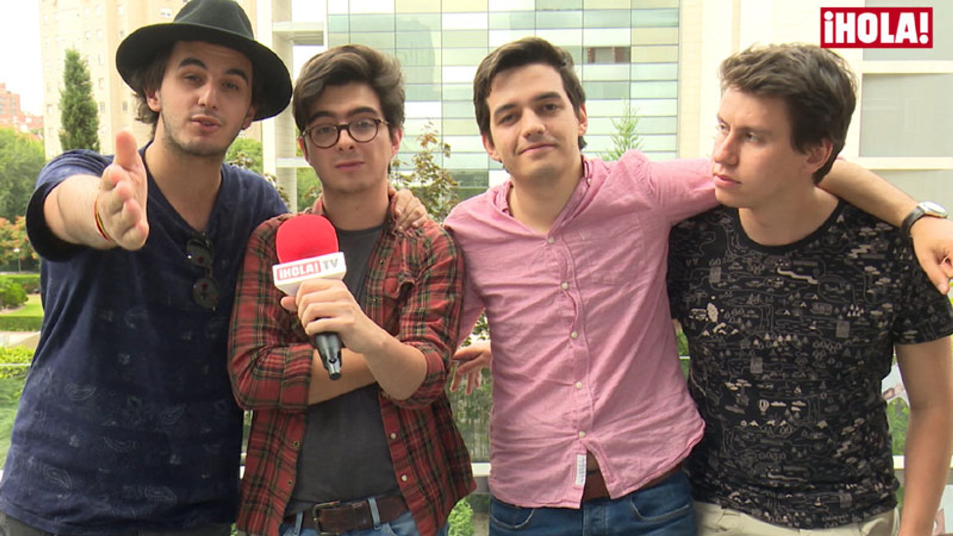 ¡HOLA! TV habla con Morat, el grupo que puso a bailar a todos en el Palacio de Liria durante la boda de los Duques de Aliaga