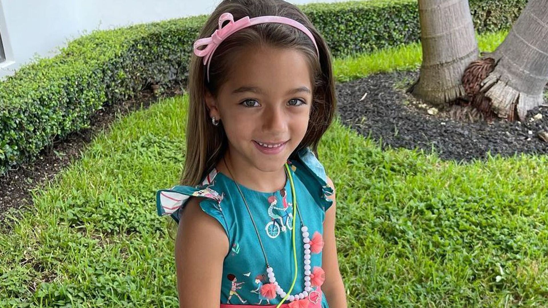 Alaïa, hija de Adamari López y Toni Costa, ¡también sabe lenguaje de señas!