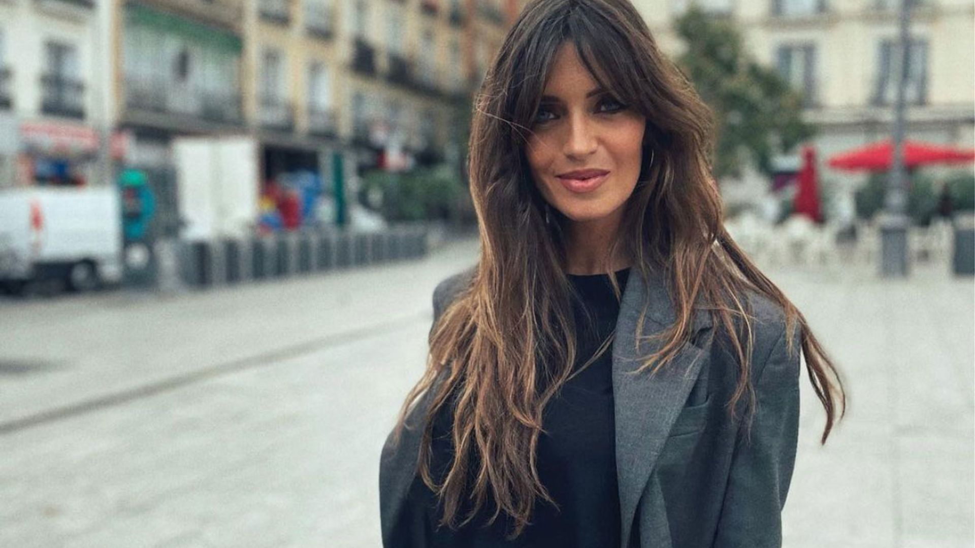 Copia el look de Sara Carbonero con nuestra selección de trajes de chaqueta