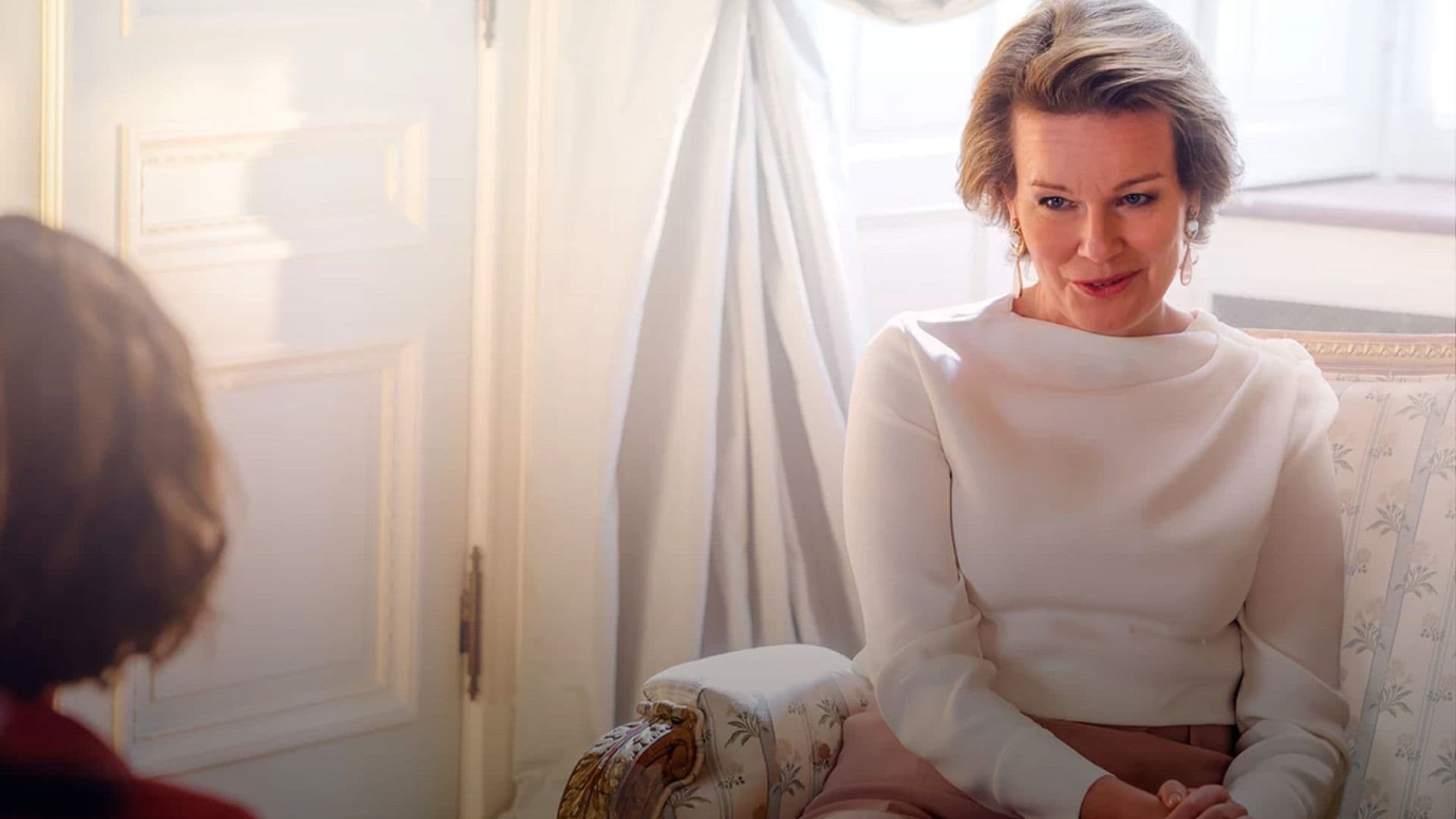 'Estoy orgullosa de mis cuatro hijos': así ha sido la primera entrevista a Matilde de Bélgica por su 50 cumpleaños