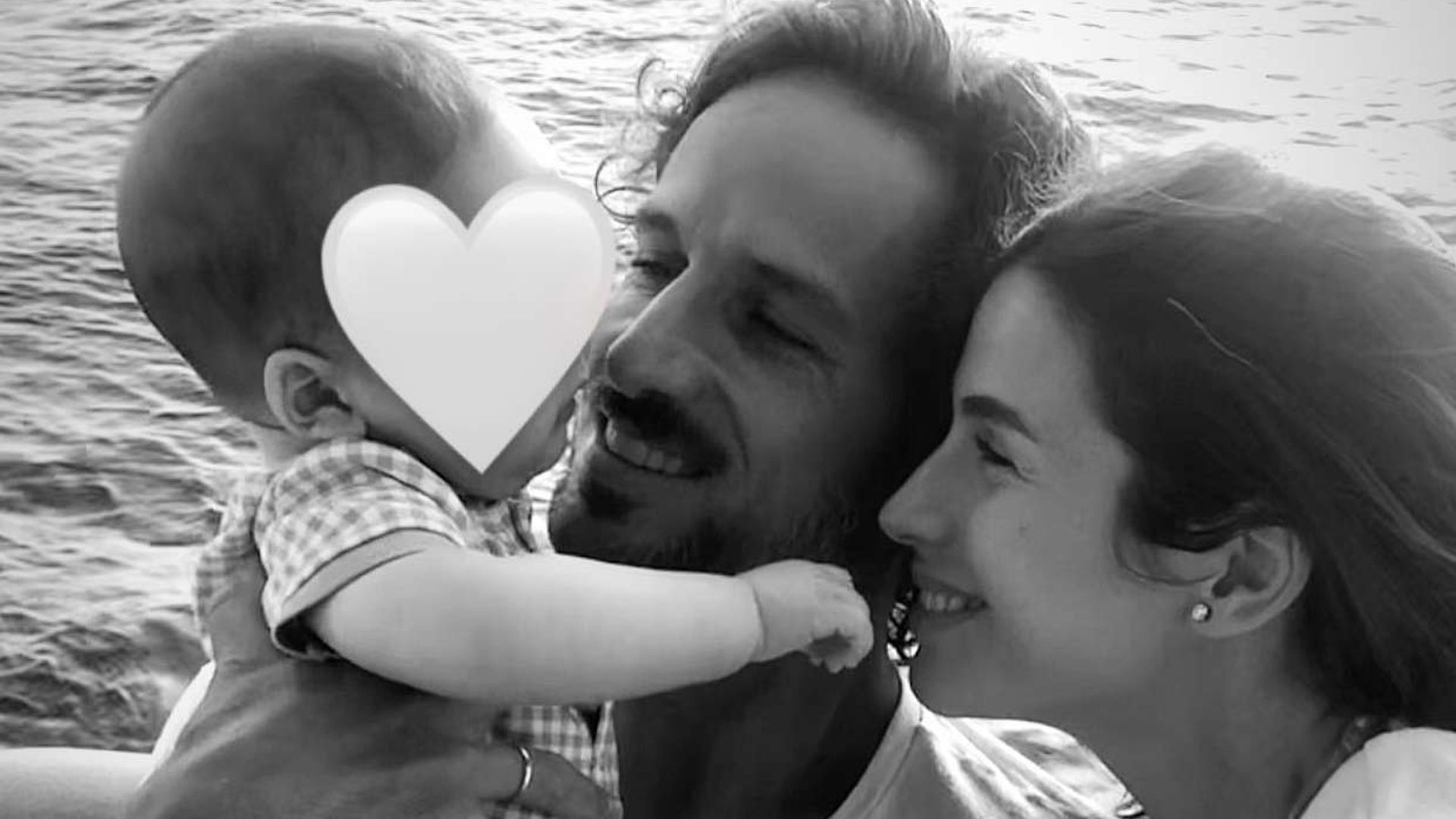 Sandra Gago y Feliciano López, todo felicidad mientras navegan con su 'pequeño marinero'