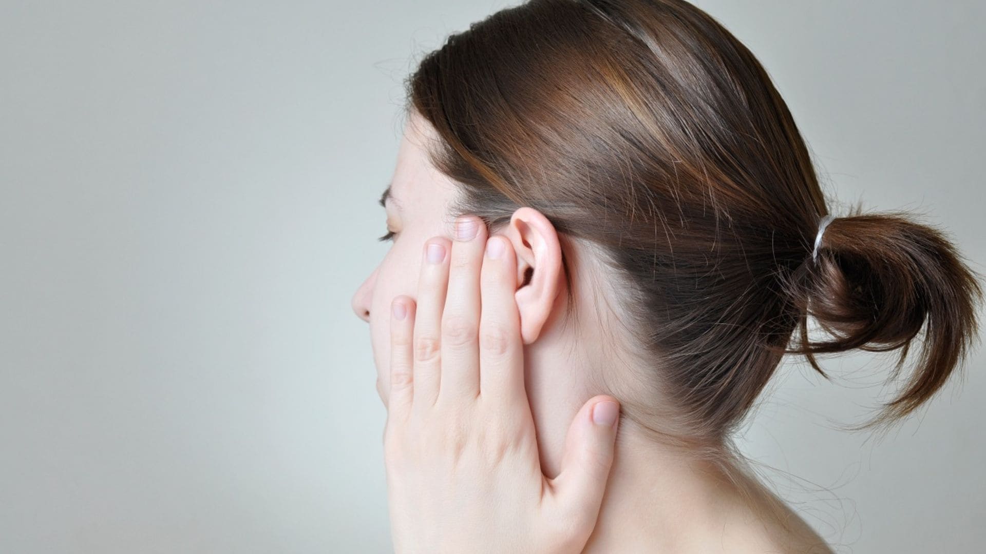 Lo que tienes que saber si eres propensa a sufrir otitis