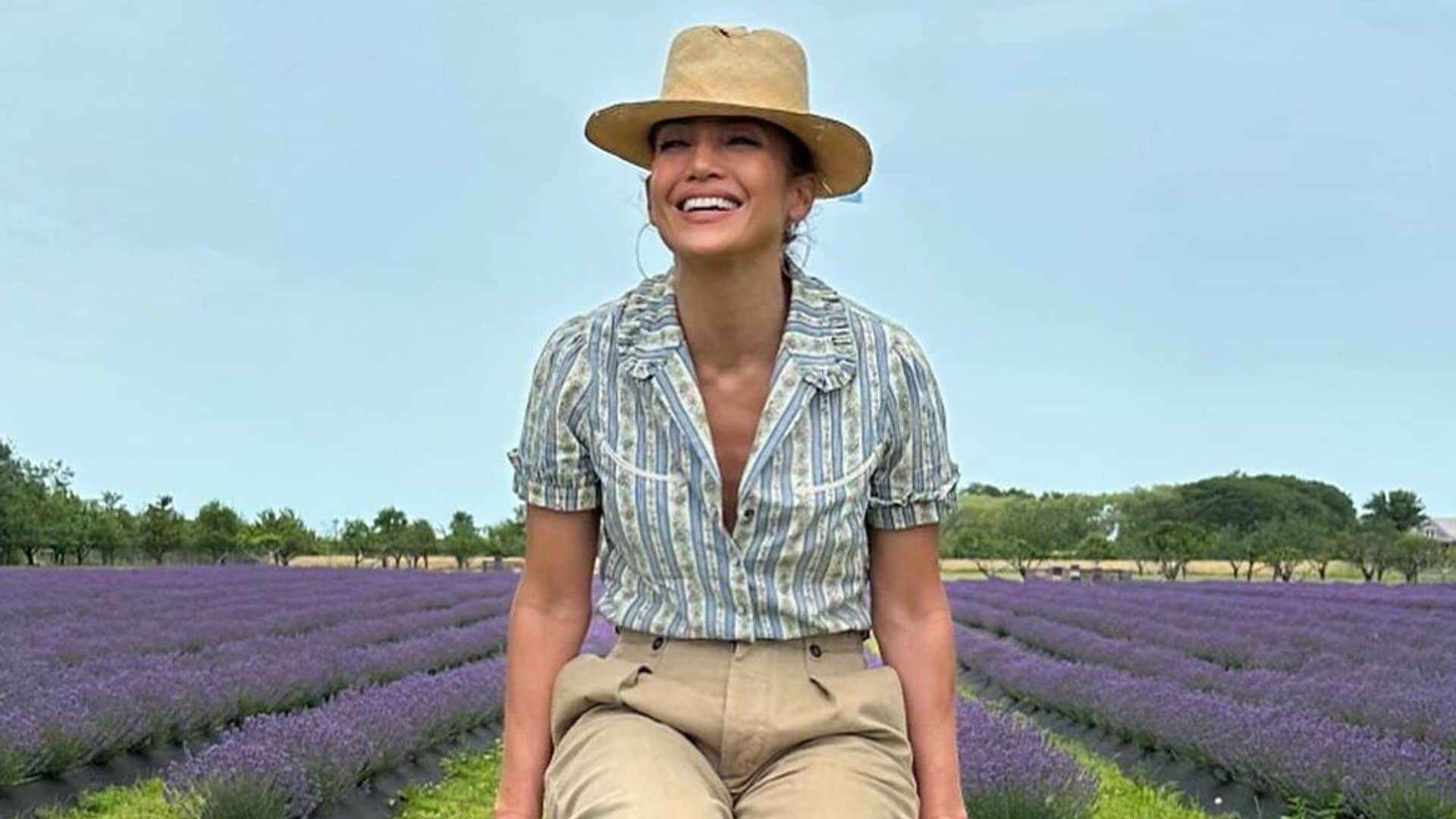 Las imágenes de Jennifer Lopez y Ben Affleck, muy felices y sonrientes... pero separados por 4.600 kilómetros