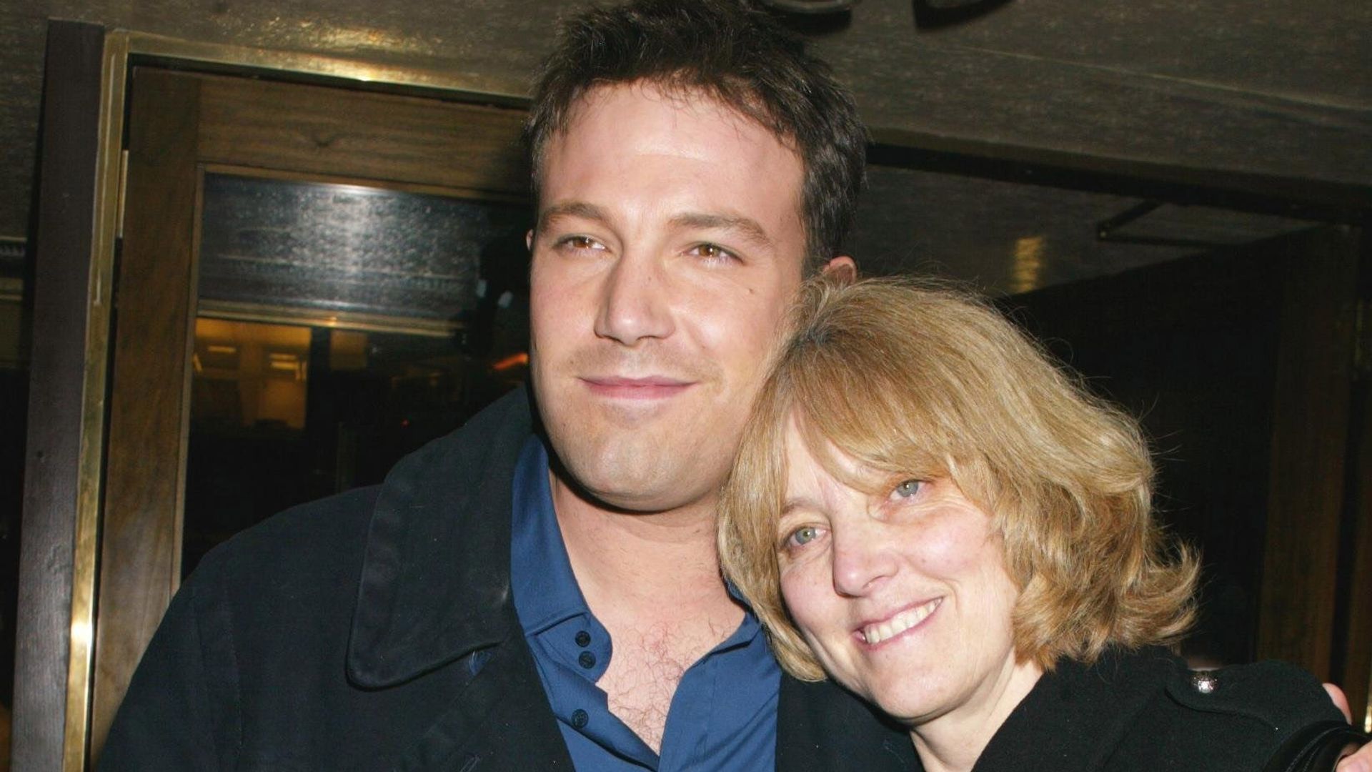 Ben Affleck y su mamá Chris Anne Affleck en la premiere de "Jersey Girl" en marzo de 2004.