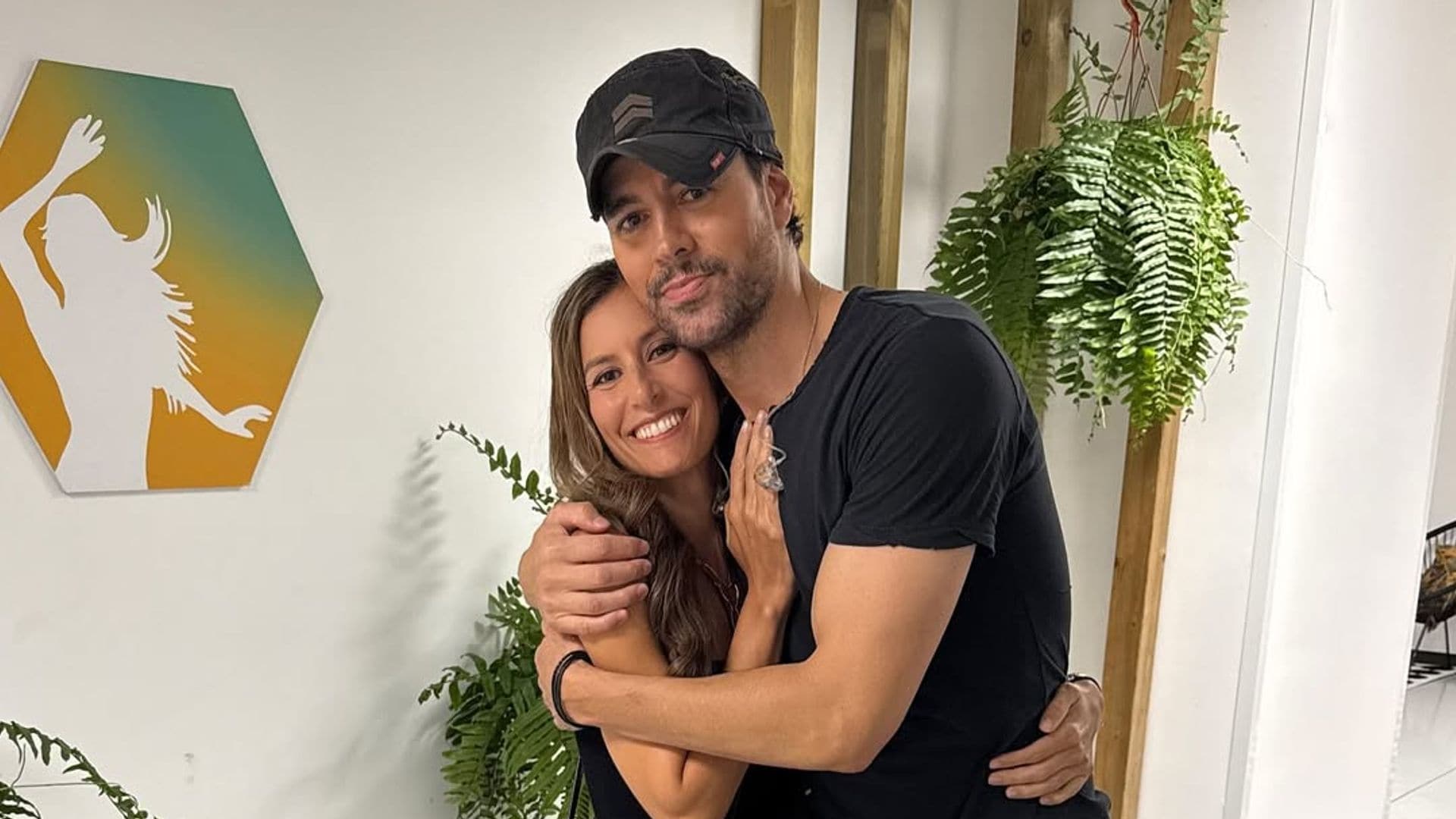 El lado más tierno de Enrique Iglesias: así fue su reencuentro con Ana Boyer en Gran Canaria