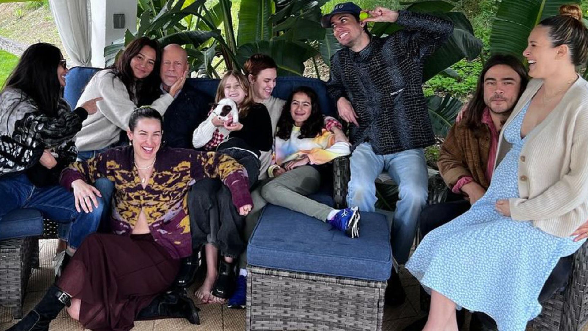 Las conmovedoras imágenes de Bruce Willis recibiendo el cariño de su familia en sus momentos más difíciles