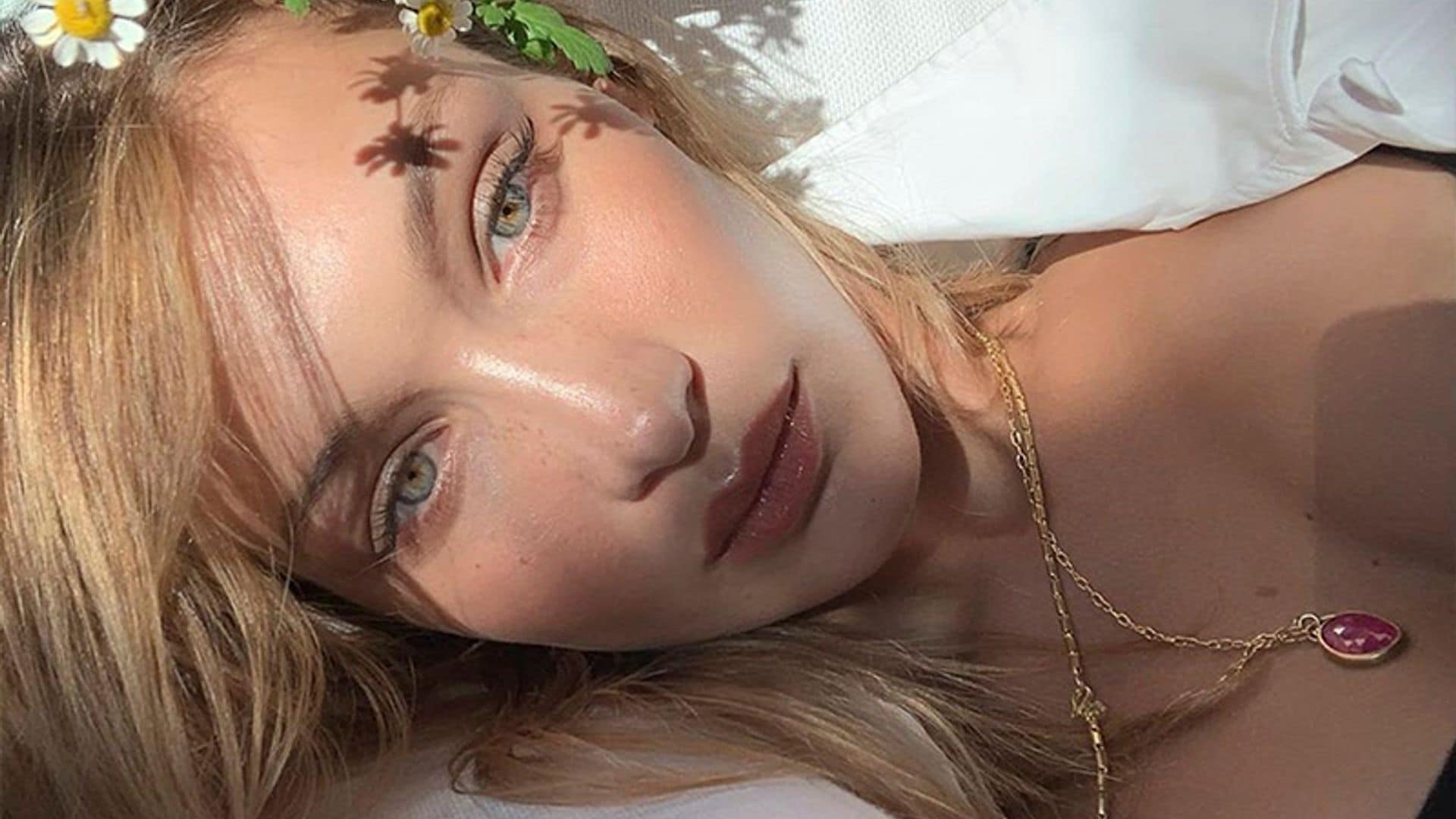 ¡Cambio de papeles! Bella Hadid tiene el pelo más largo y más rubio que Gigi