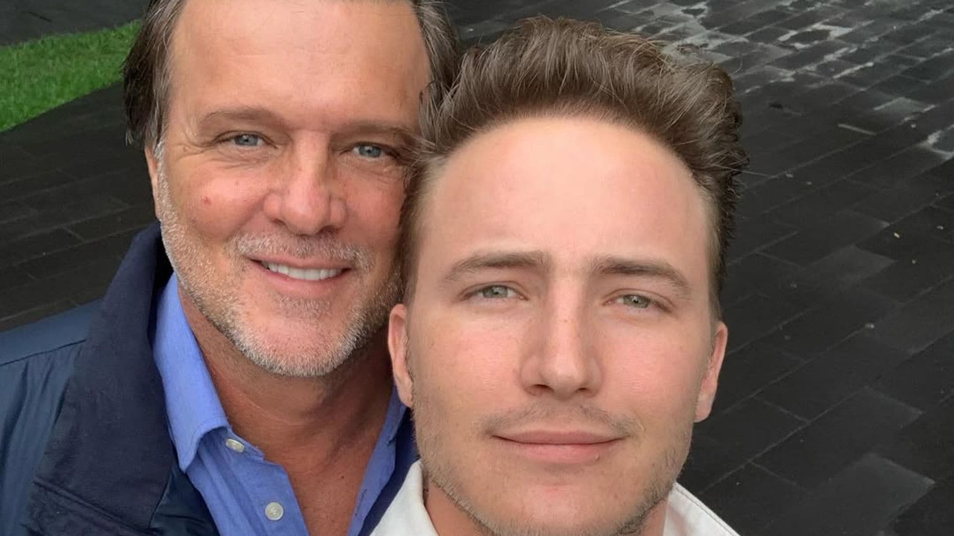 René Strickler con su hijo Yannick.