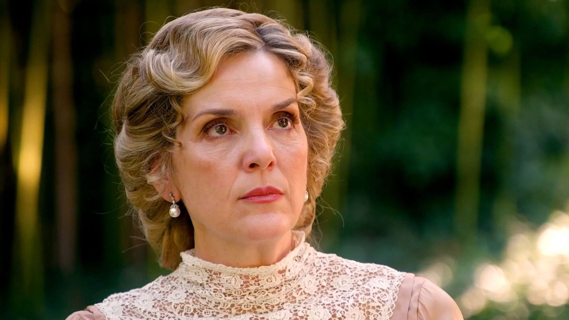 Eva Martín daba vida a Cruz, la marquesa de Luján en 'La Promesa'