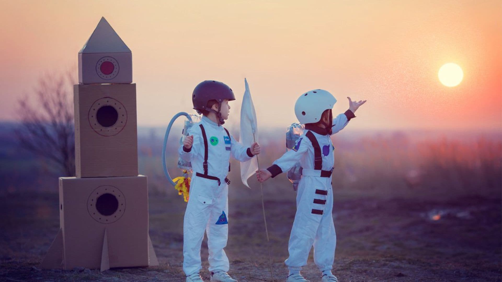 Manualidades para celebrar el Día Internacional de la Astronomía