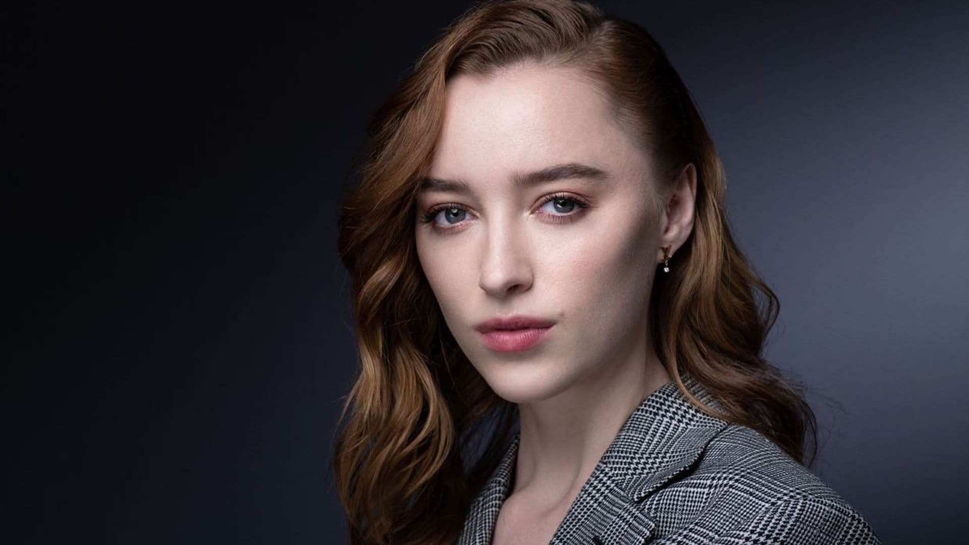 Phoebe Dynevor cuenta cómo le afecto el éxito mundial de 'Los Bridgerton'