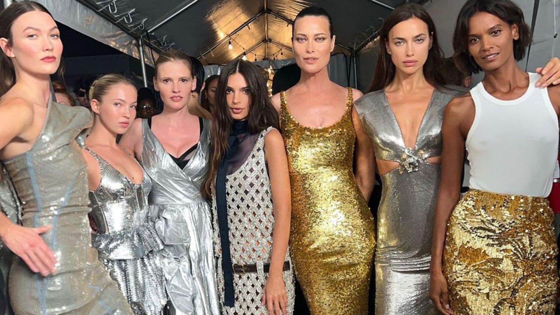Linda, Irina, Meadow... Tres generaciones de supermodelos se encuentran sobre la pasarela