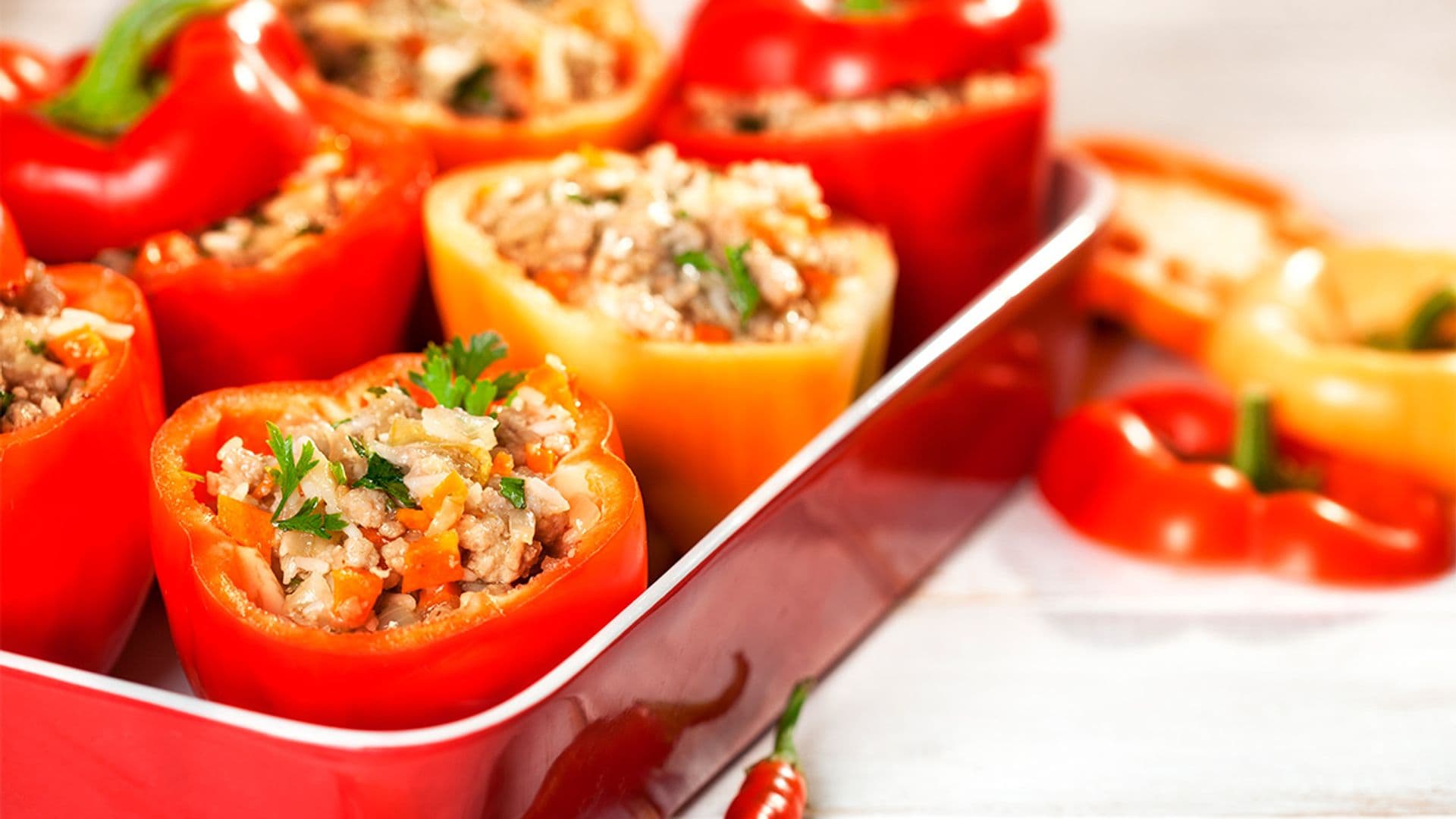 Pimientos rellenos de arroz y carne picada