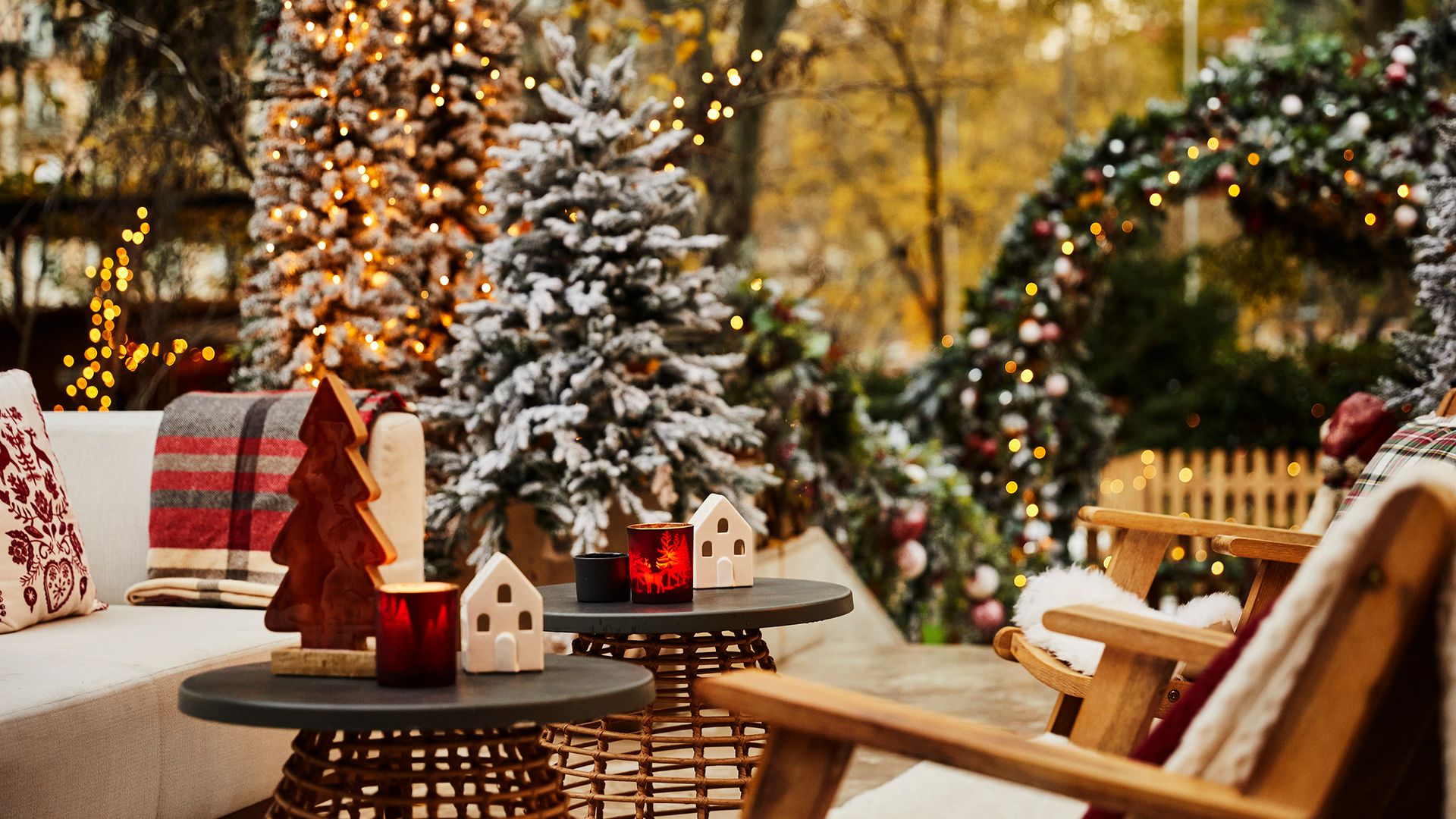 Hotel Rosewood Villamagna decorado para Ilumina Madrid Navidad