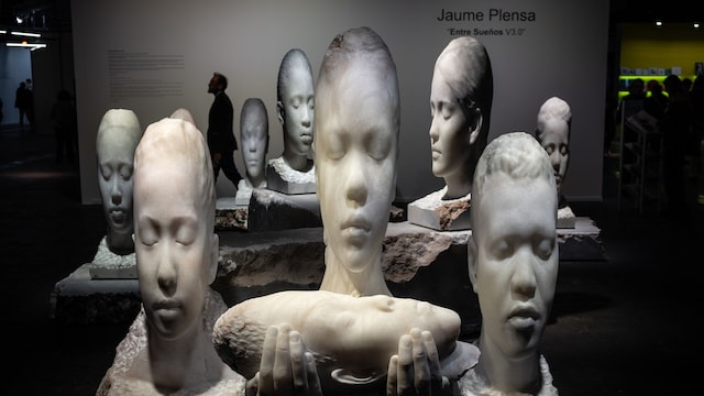 ARCOmadrid 2025: esculturas del artista Jaume Plensa en la Feria Internacional de Arte Contemporáneo de Madrid en su edición de 2025