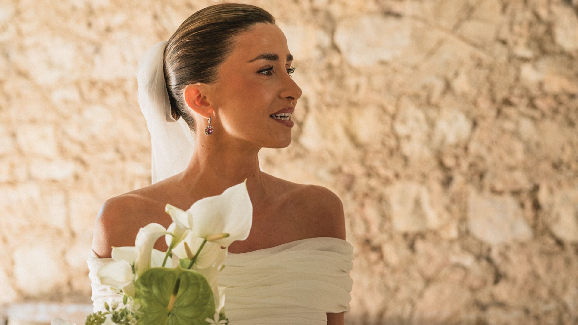 Novia con vestido de María Barragán