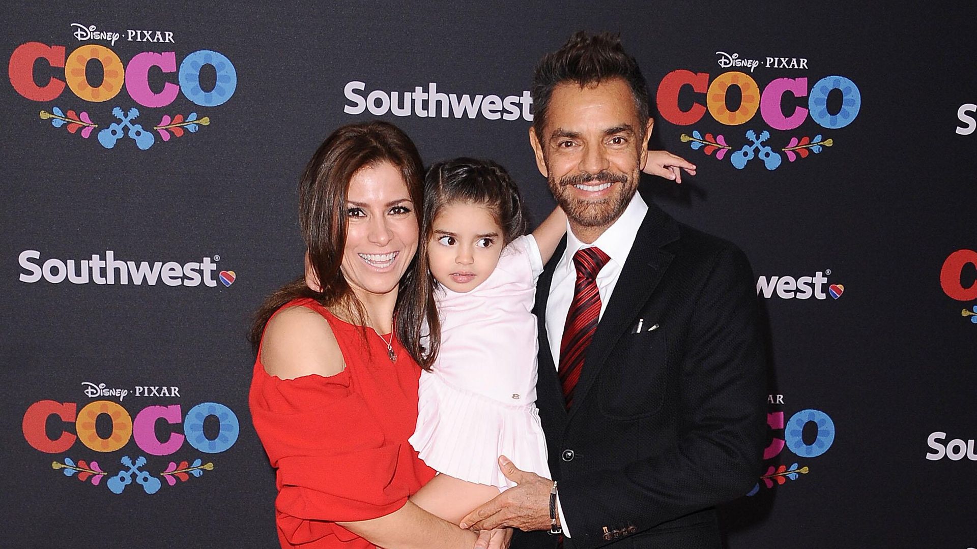 Aitana, hija de Eugenio Derbez, es la fan número uno de su mamá
