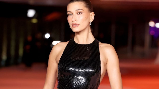 Hailey Bieber 
