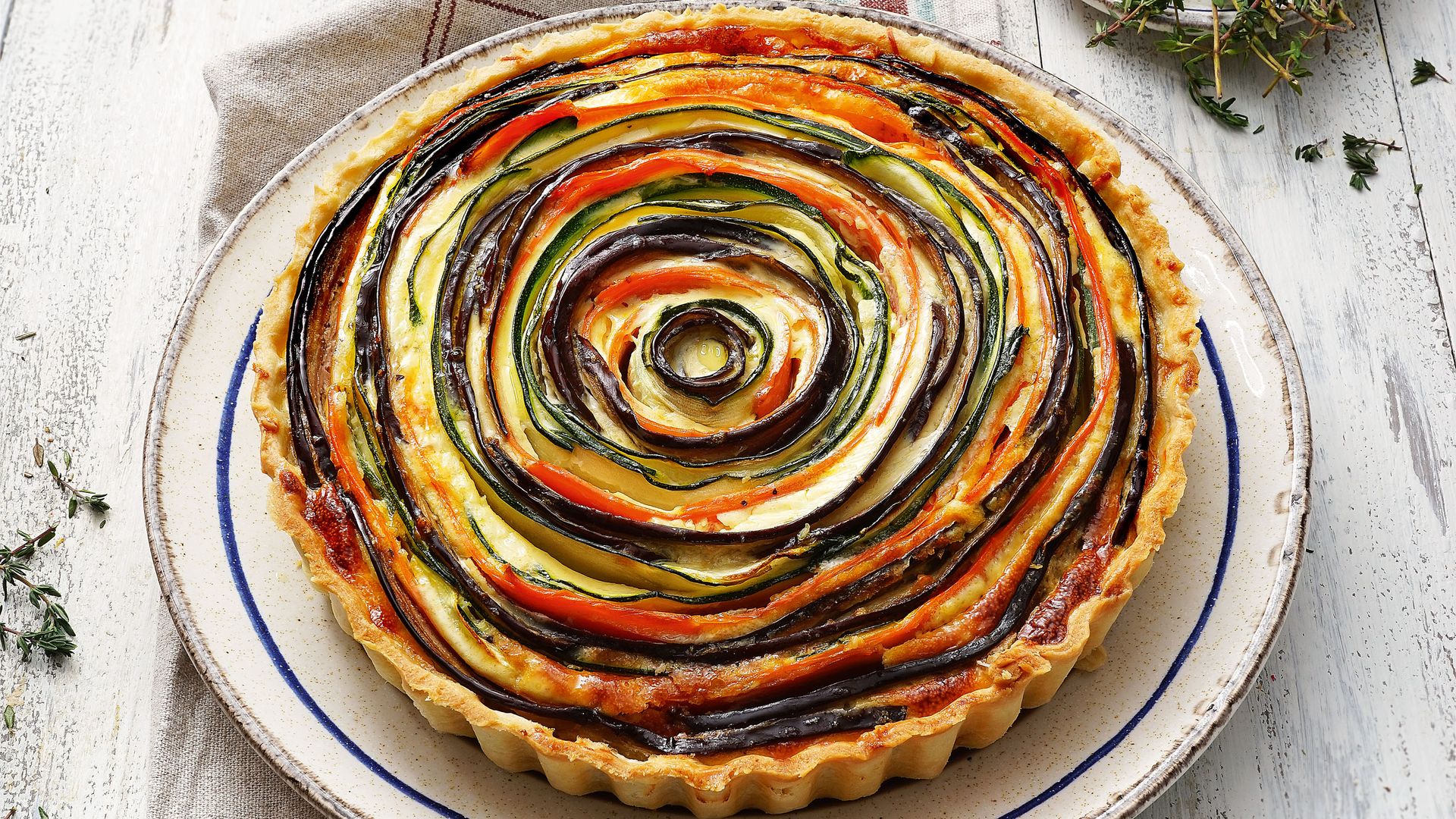 3 quiches fáciles e irresistibles que puedes preparar con lo que tienes en casa y son perfectas para cualquier ocasión