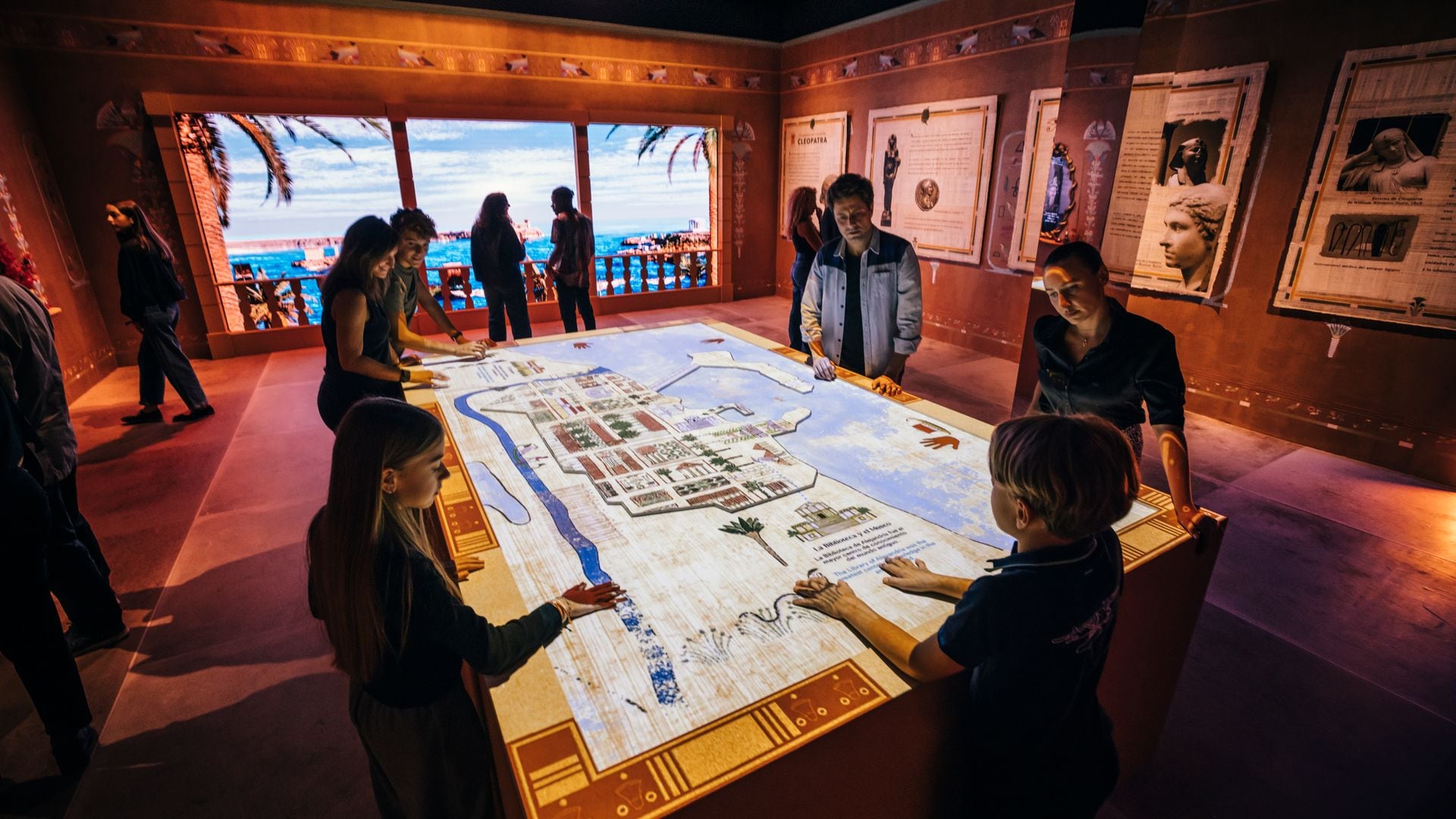 Madrid Artes Digitales 'Cleopatra, la exposición inmersiva'