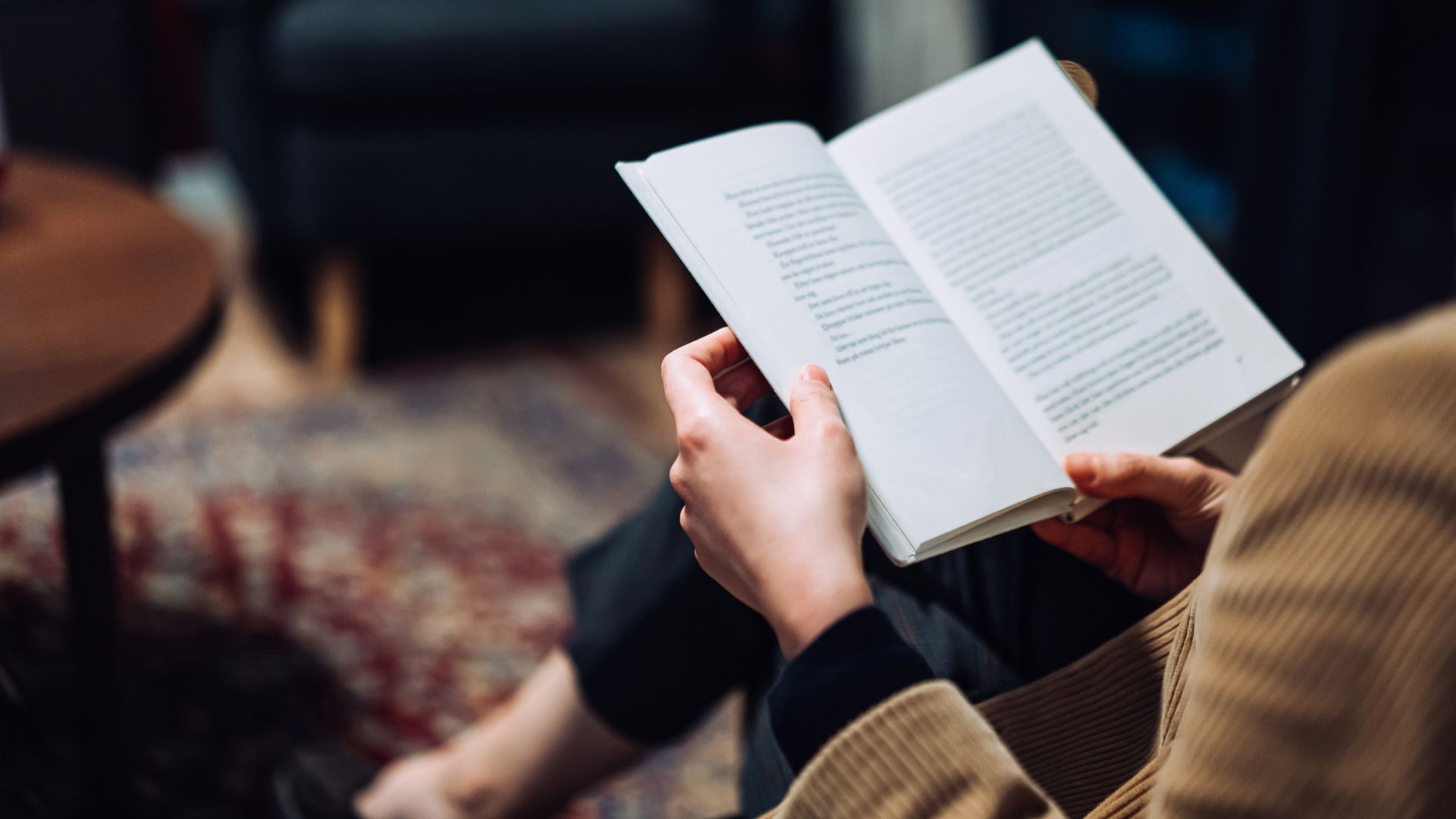 Los 25 libros de misterio que más nos gustan y que te van a enganchar esta primavera-verano
