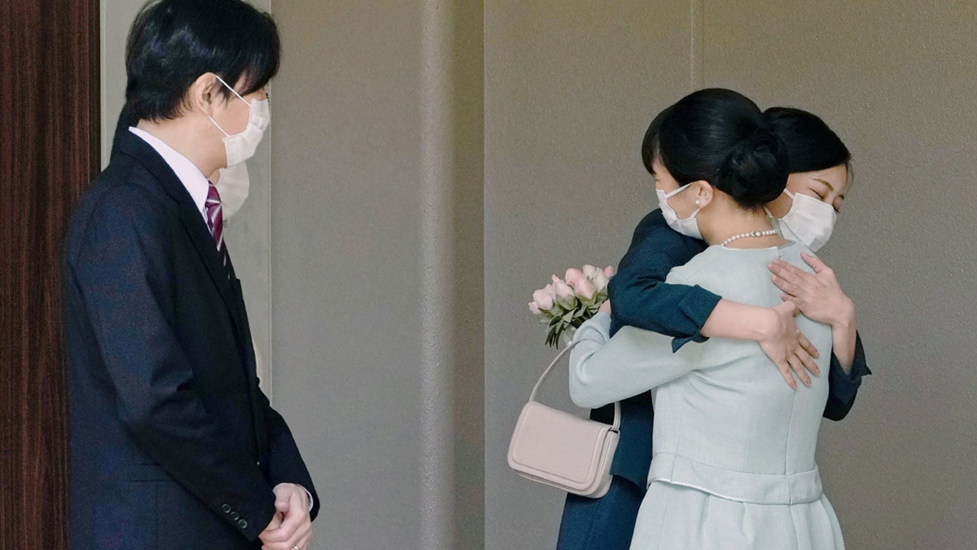 La despedida de Mako de Japón y su familia, entre abrazos y reverencias