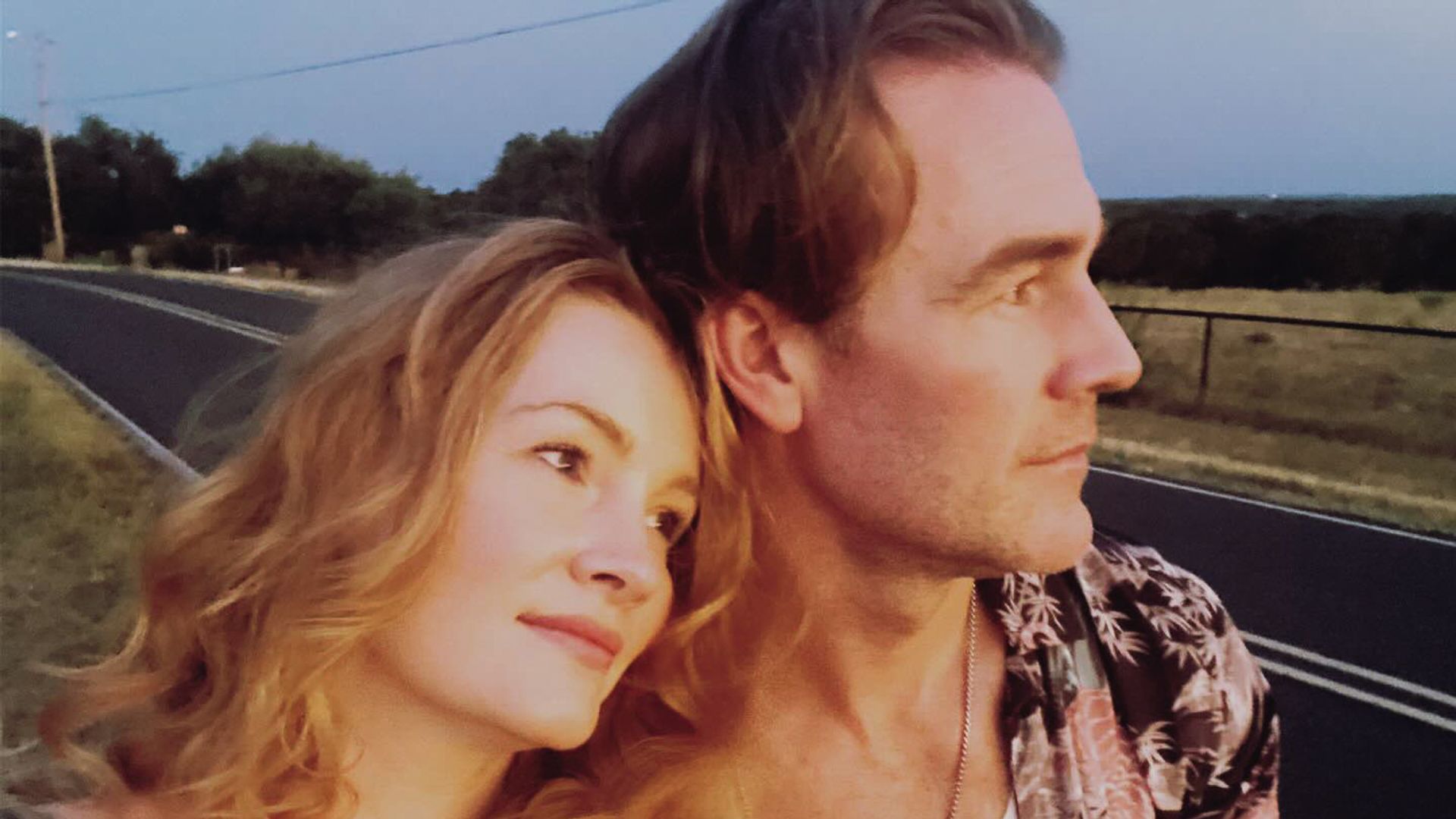 La viuda de James Van Der Beek comparte un desgarrador mensaje a tres meses de la partida del actor.