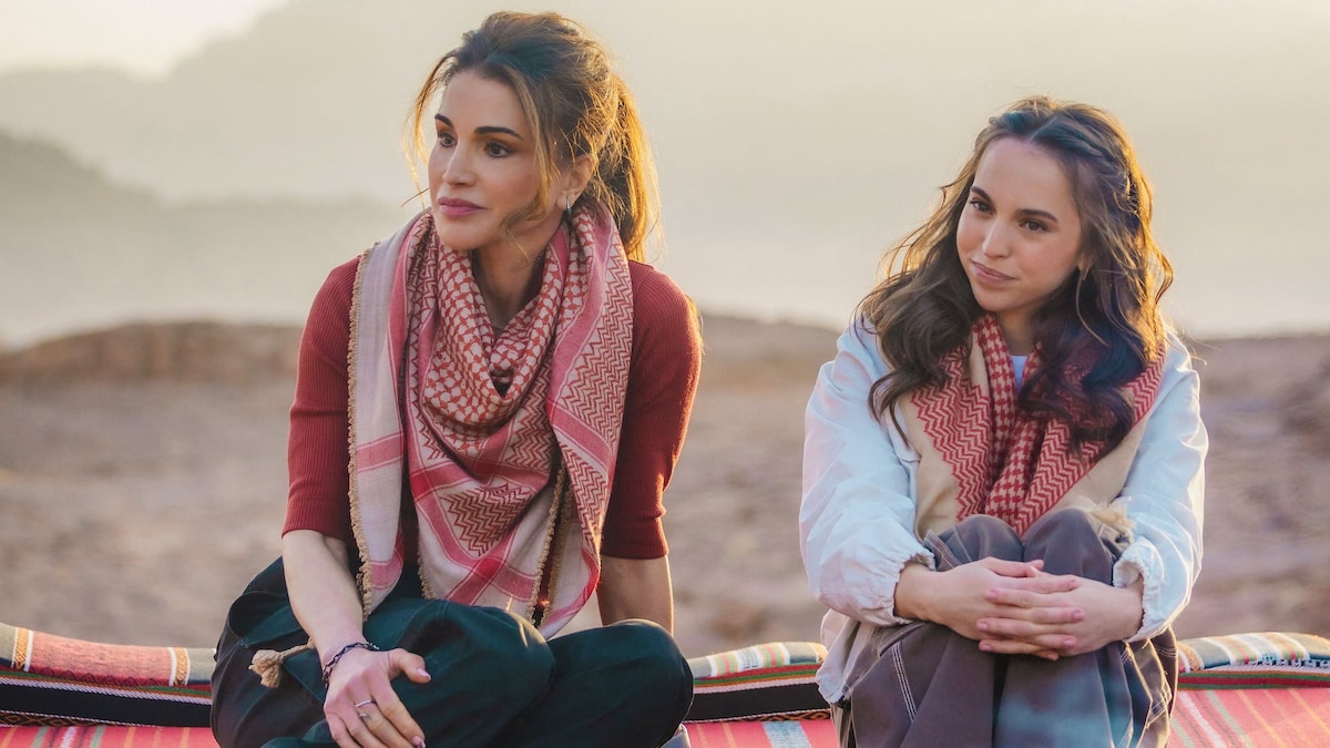 El espectacular desierto que enamora a Rania y Salma de Jordania: dunas de arena roja, historia milenaria y noches estrelladas