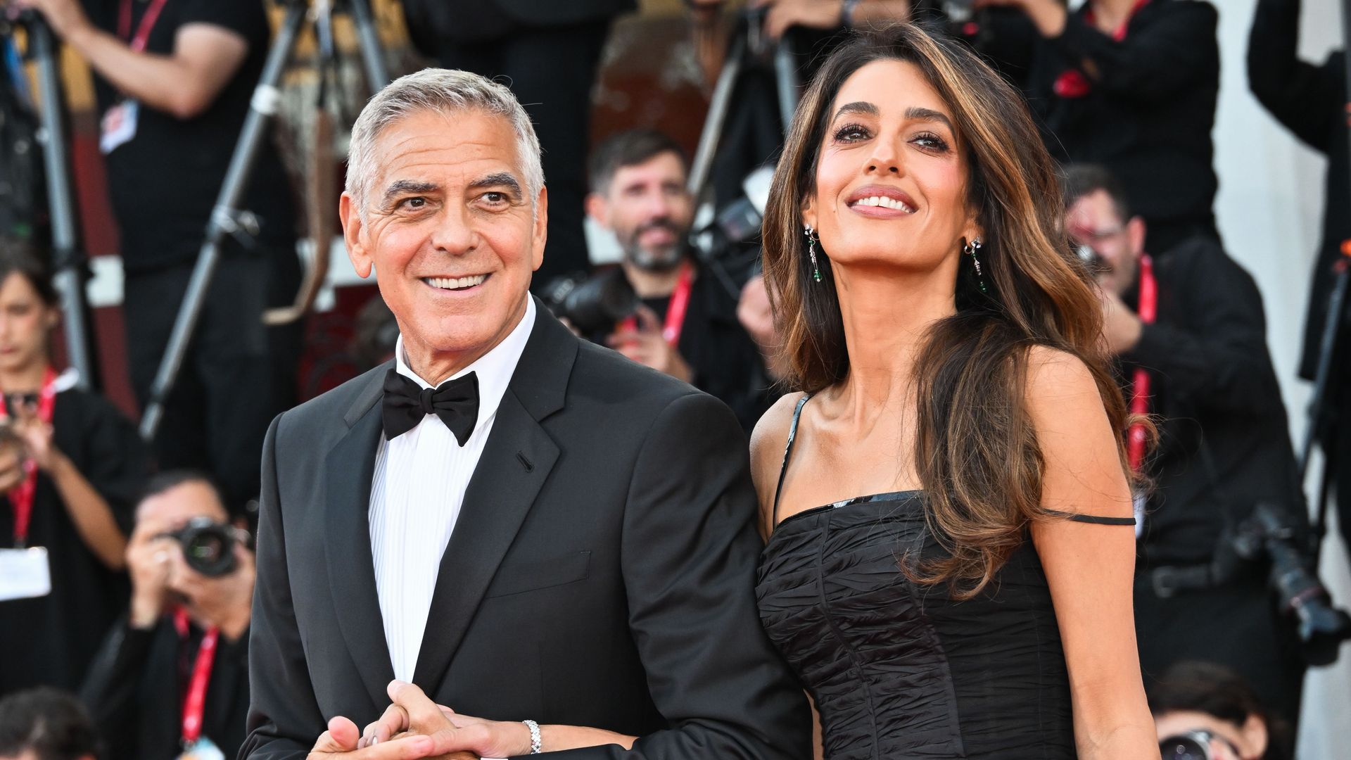 George Clooney desvela en el Festival de Venecia la decisión que tomó por sus hijos: "Ya no puedo sacarlos del colegio"