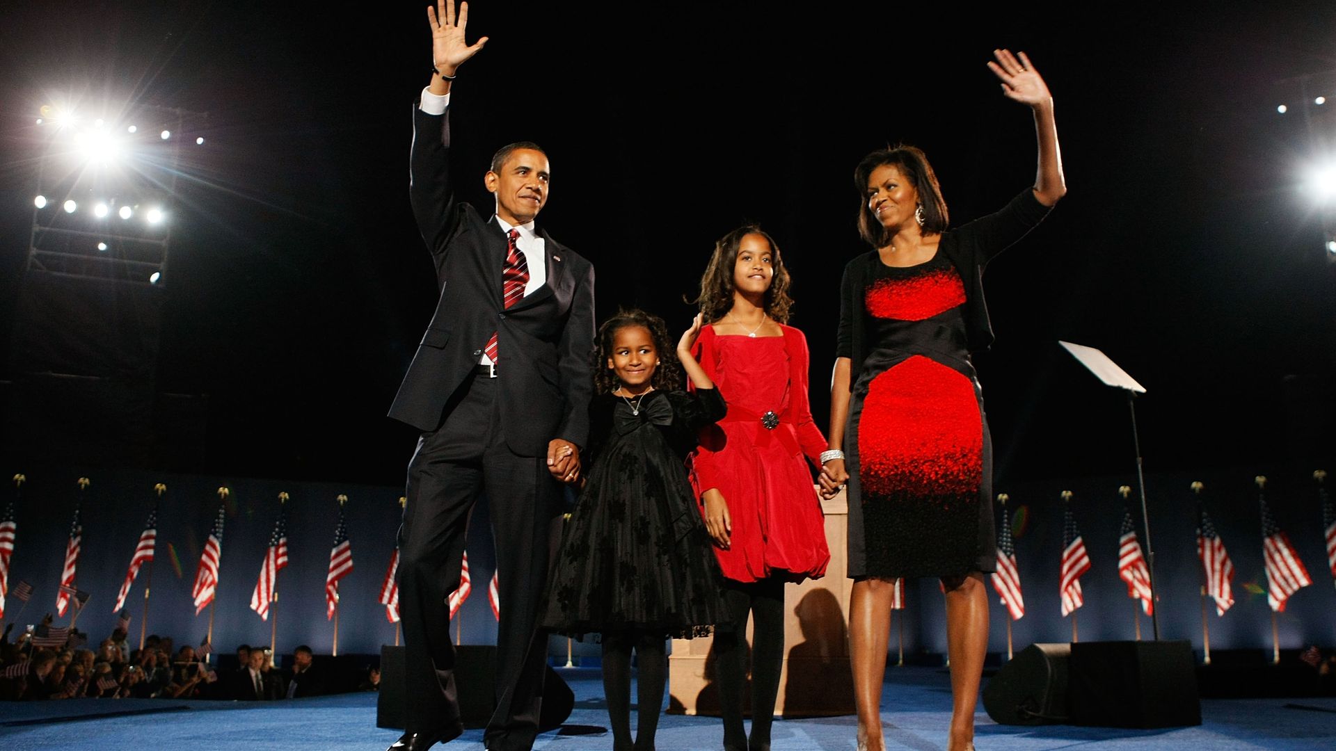 Las hijas de Barack y Michelle Obama reaparecen irreconocibles, sobre todo la pequeña