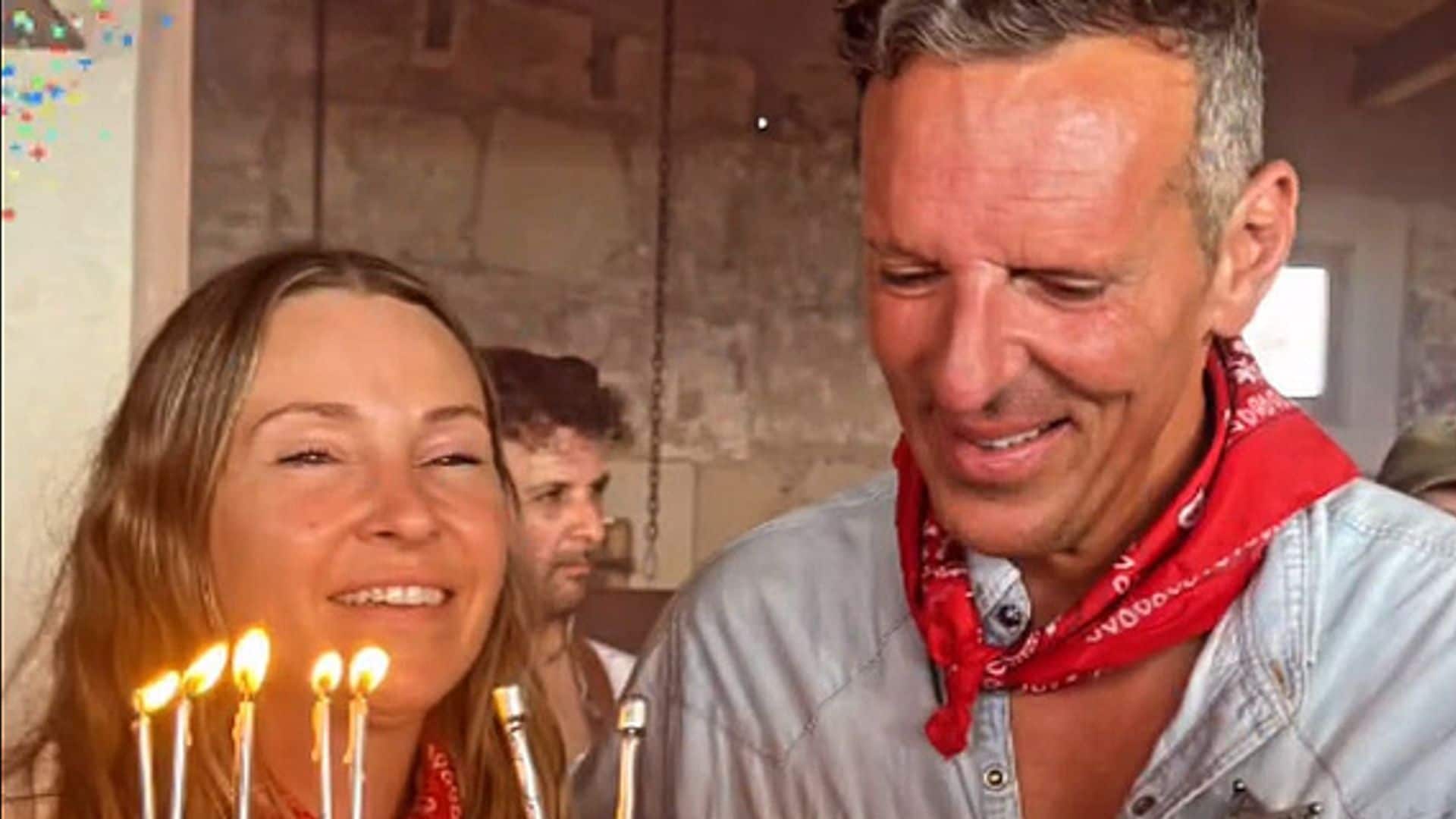 La fiesta sorpresa de Joaquín Prat en Formentera sin Ana Rosa Quintana pero con Sonsoles Ónega