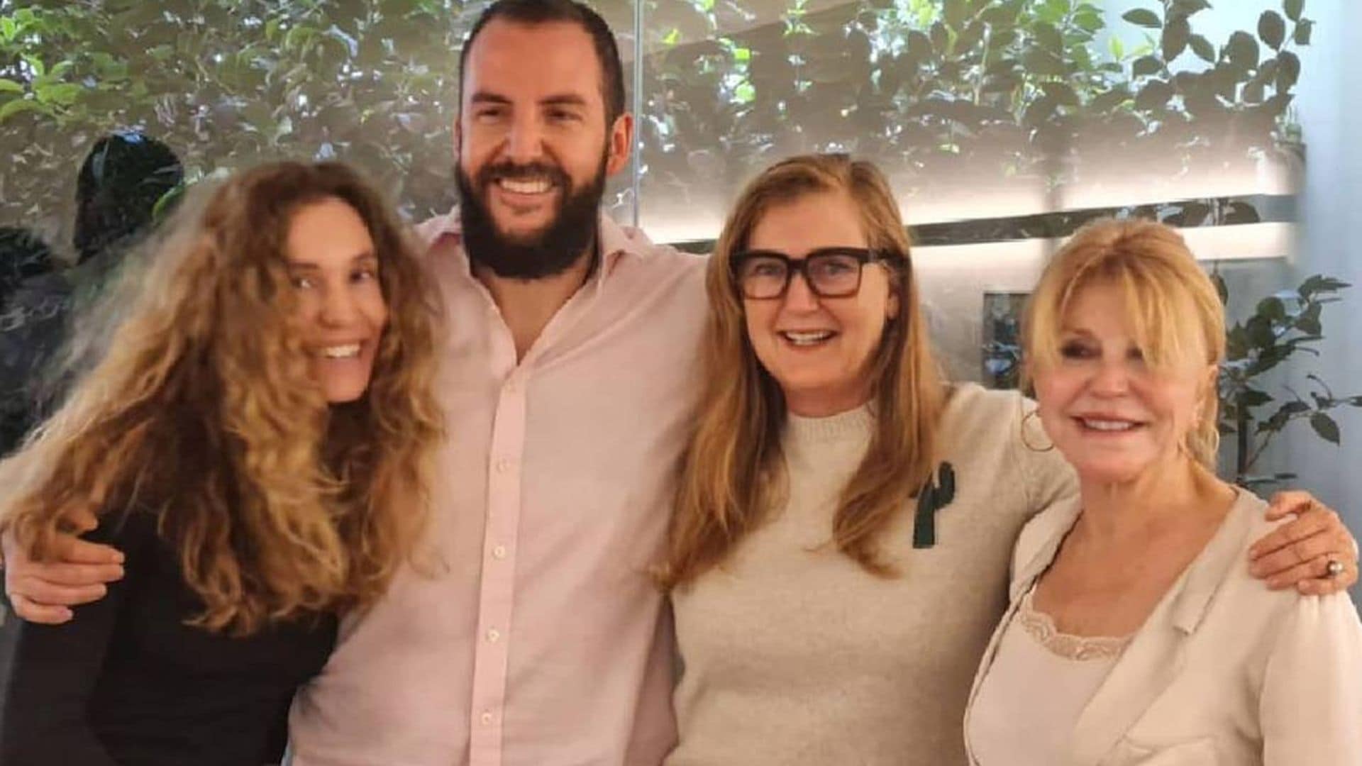 'El mejor regalo que podemos hacer a mi padre', el reencuentro de Francesca Thyssen con su hermano Borja, Blanca Cuesta y la Baronesa