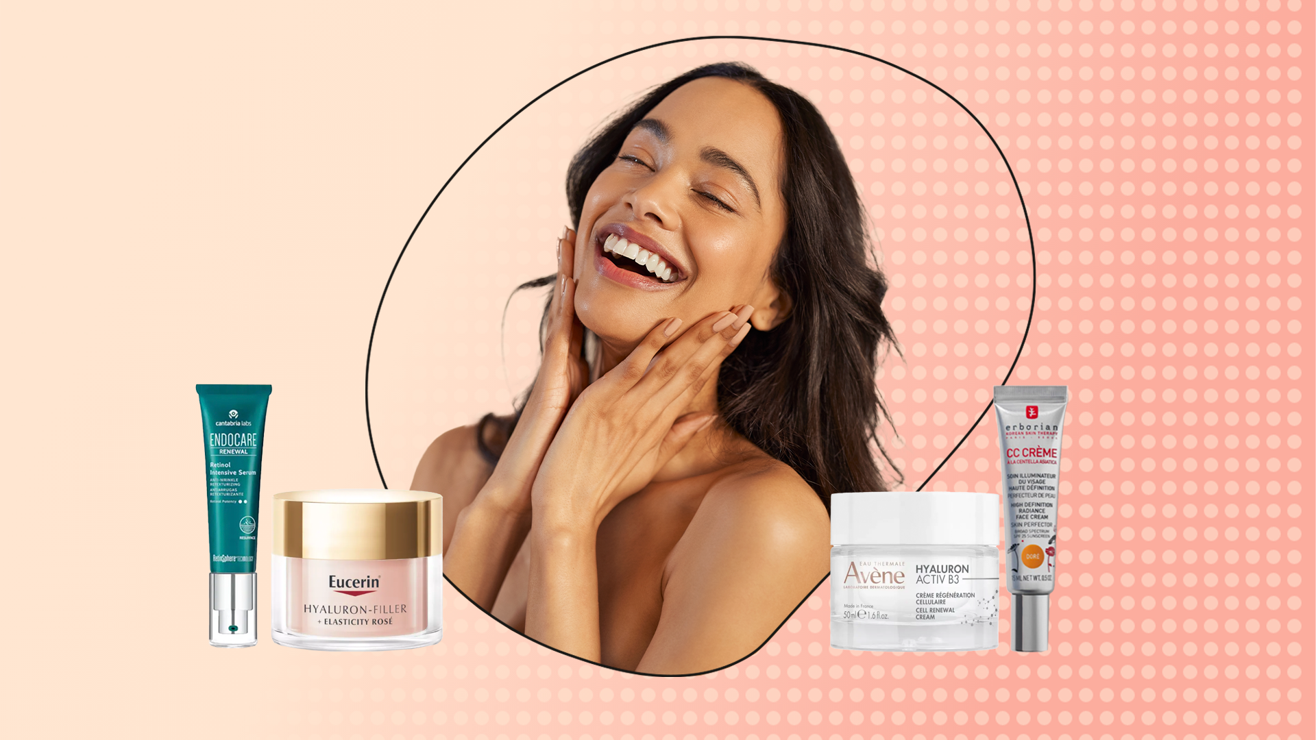 Mujer sonriendo con productos de belleza de Atida Horizontal