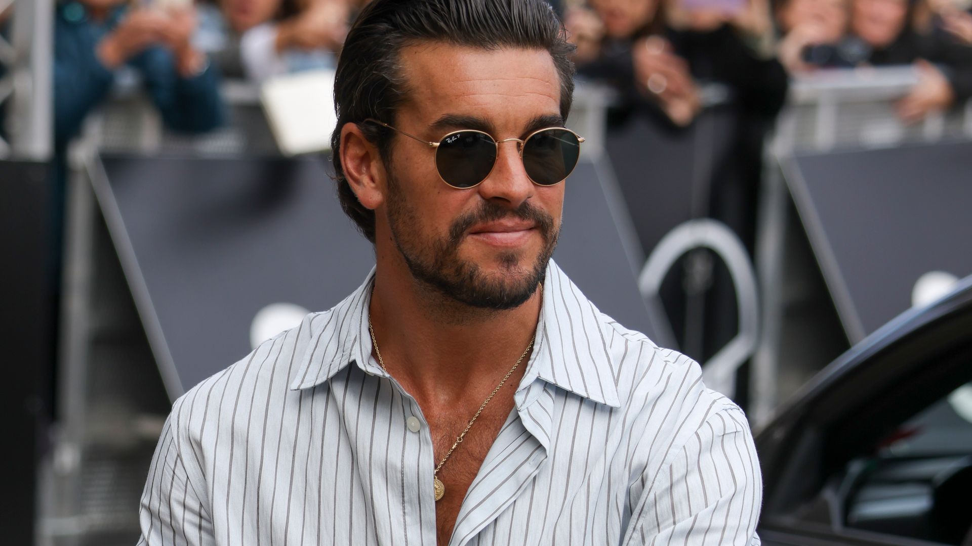 Así es la nueva vida de Mario Casas, marcada por su cambio de estilo y su relación con Melyssa Pinto