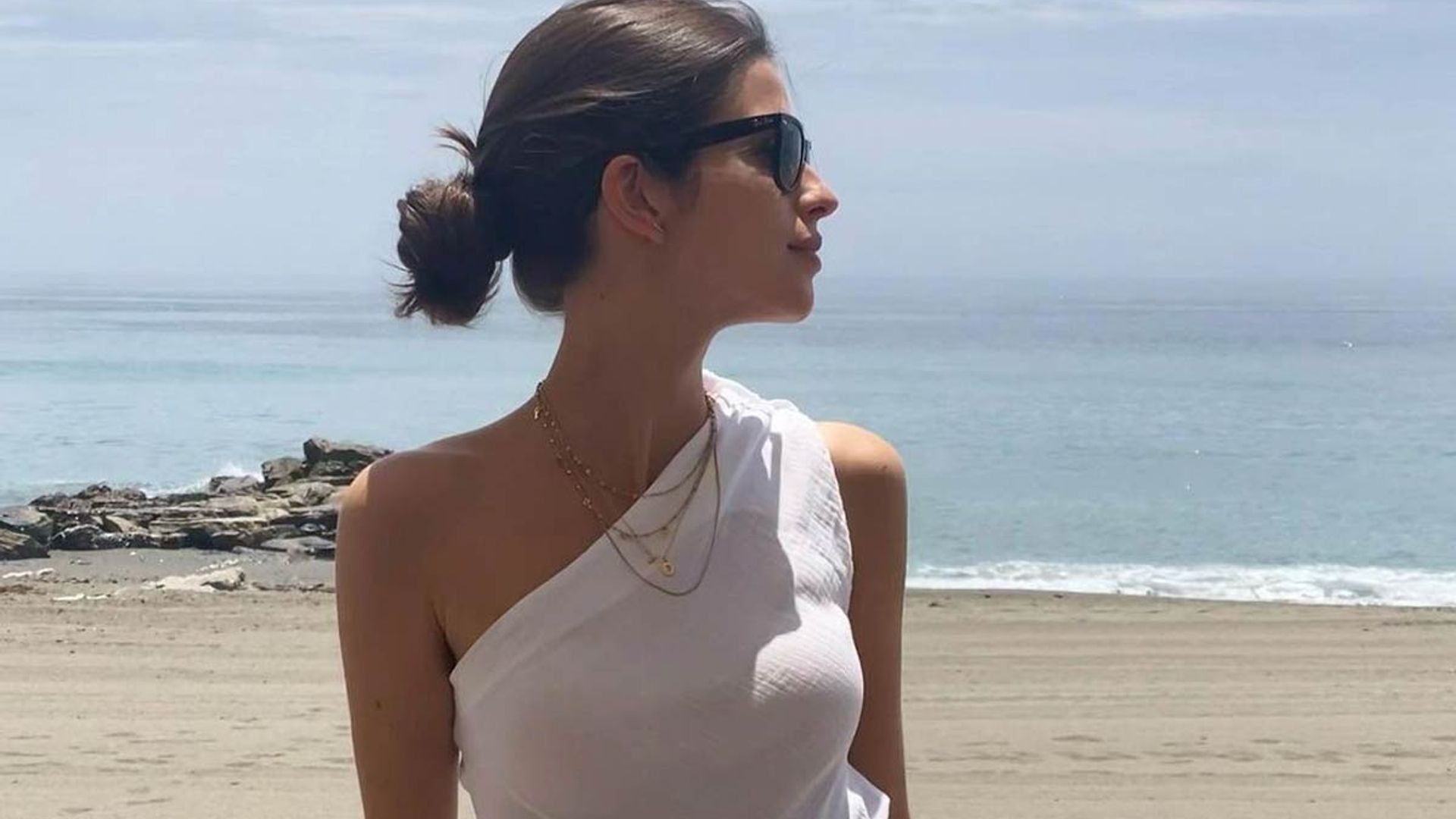 Copia los pantalones de lino de Sandra Gago con estos diseños de rebajas que además hacen tipazo